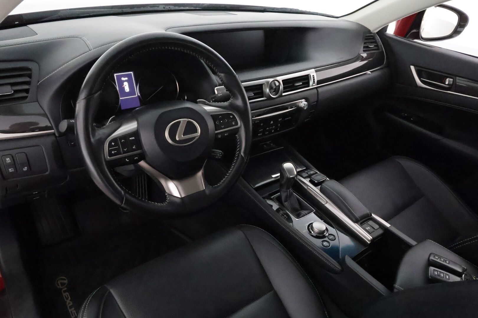 Lexus GS 2018 300h Hybrid A Executive **Adapt.vakkari / P.kamera / Muistipenkki / Ilmastoidut nahat / LED / Navi** - 3,99 % KORKOTARJOUS TÄHÄN AUTOON - Suomi-auto / Merkkihuollettu / Kahdet renkaat aluvanteilla / Sähköpenkit / Ratin lämmitin / Surround Sound / Lohko sis.lämppärillä / Hieno!
