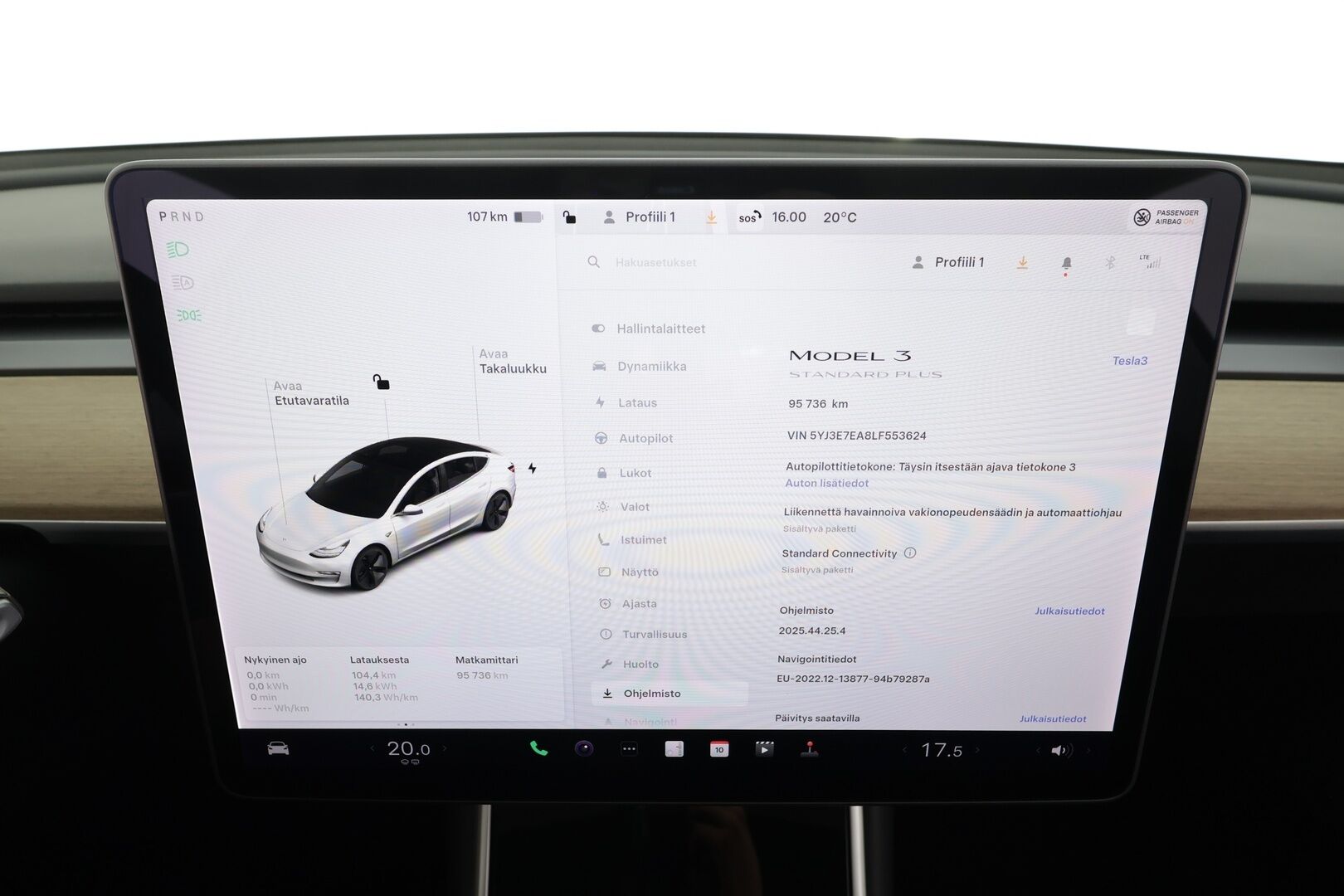 Tesla Model 3 2020 Standard RWD Plus - | Lasikatto | ACC | LED | P.Kamera | Muistipenkki | Navi | Kaistavahti | Keyless | Premium Speakers | Suomi-auto | Kahdet renkaat |