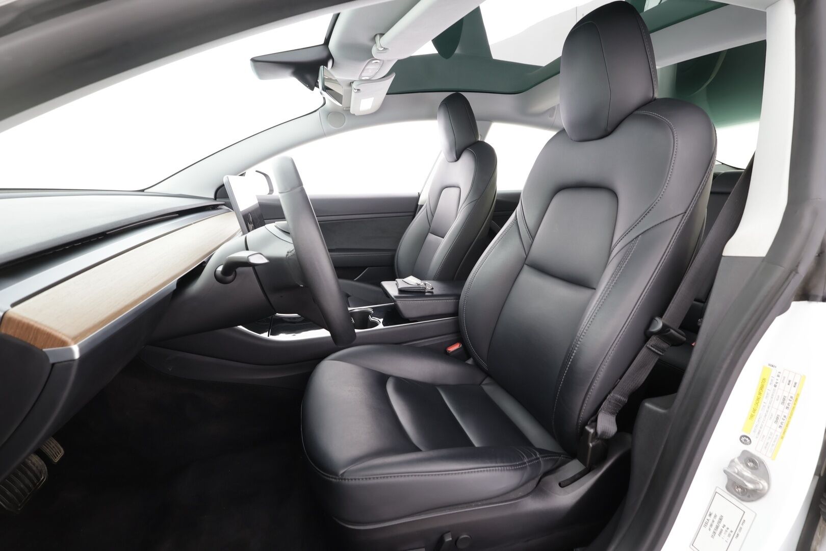Tesla Model 3 2020 Standard RWD Plus - | Lasikatto | ACC | LED | P.Kamera | Muistipenkki | Navi | Kaistavahti | Keyless | Premium Speakers | Suomi-auto | Kahdet renkaat |