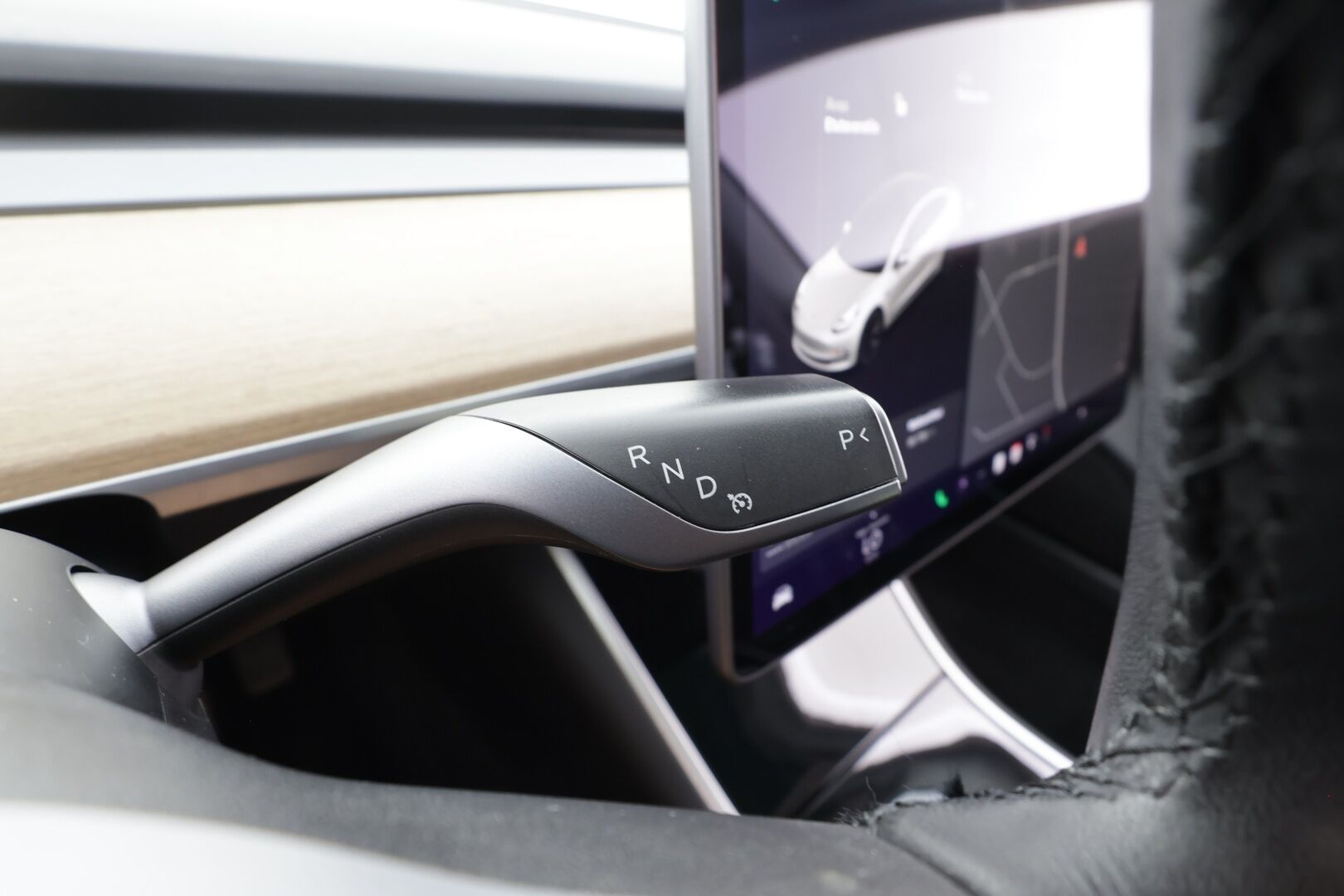 Tesla Model 3 2020 Standard RWD Plus - | Lasikatto | ACC | LED | P.Kamera | Muistipenkki | Navi | Kaistavahti | Keyless | Premium Speakers | Suomi-auto | Kahdet renkaat |