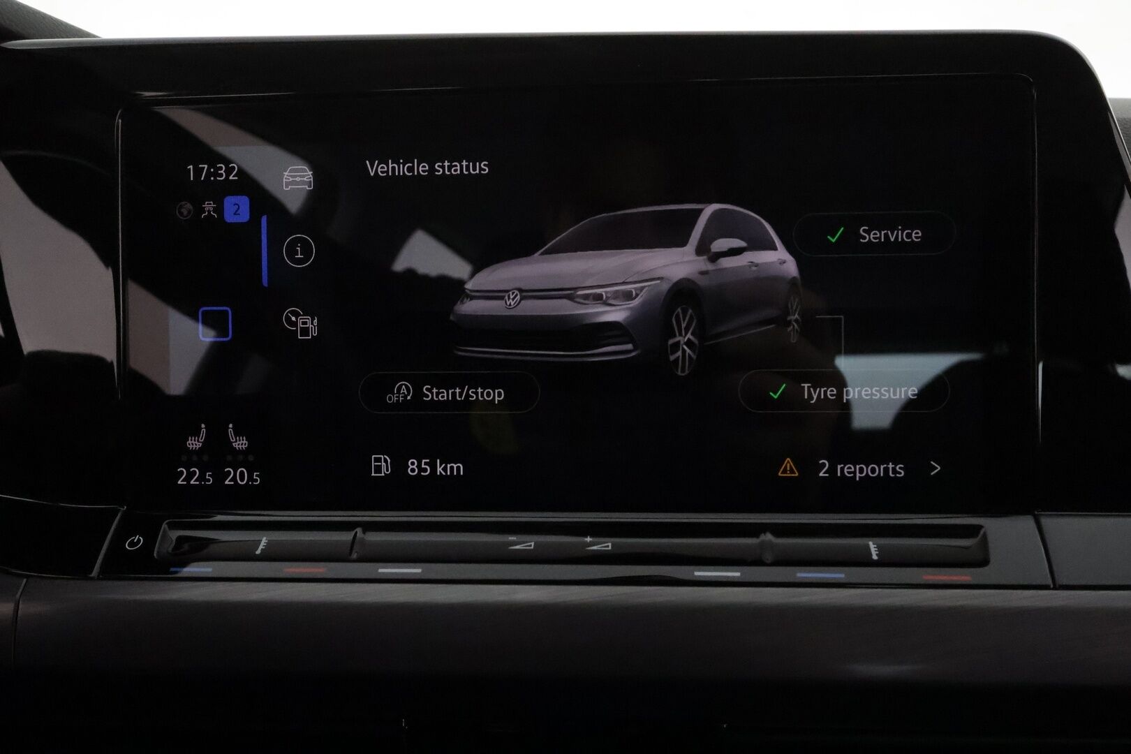 Volkswagen Golf 2020 First Edition Style Premium 1,5 eTSI (MHEV) DSG **Muistipenkki / Webasto / Digimittari / Matrix LED / Adapt.vakkari - Merkkihuollettu / Kahdet renkaat aluvanteilla