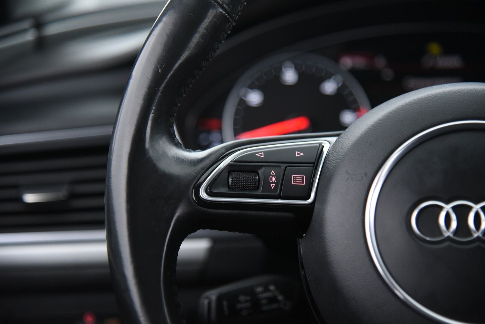 Audi A6 2017 Avant Business Sport 2,0 TDI 140 kW ultra S tronic / Webasto / Xenon / Vakkari / Tulossa myyntiin!