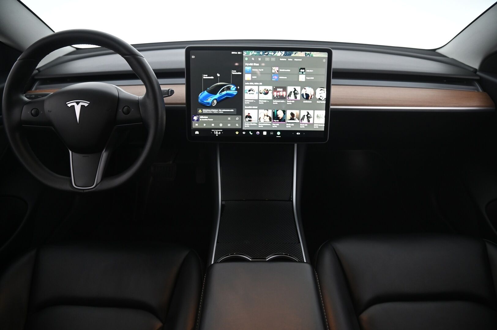 Tesla Model 3 2020 Long Range Dual Motor AWD *Vetokoukku/ Ap 3/  Premium Audio/ Lasikatto* - *Suomiauto / 2x renkaat ja vanteet / Akkutesti tehty*