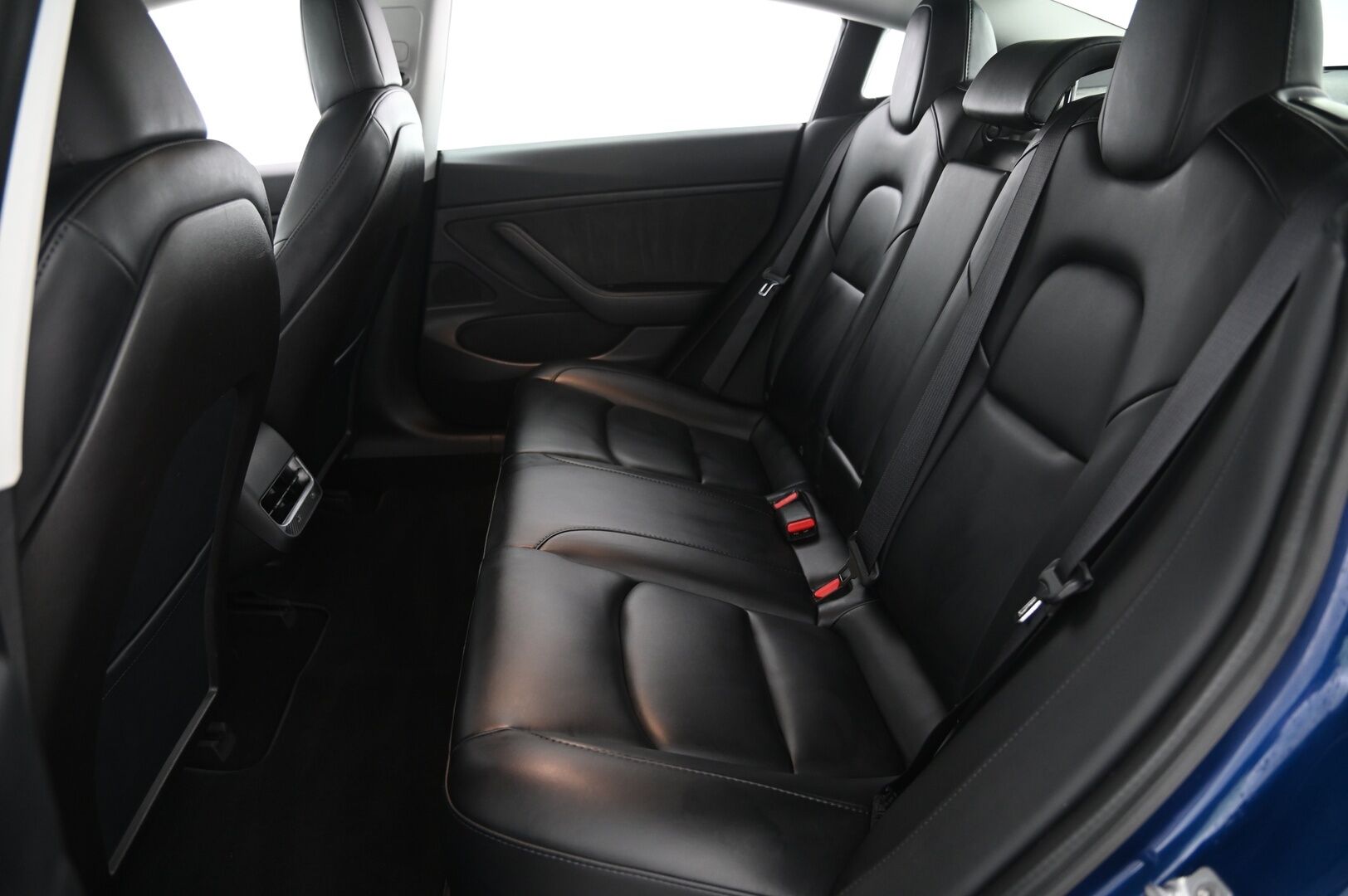 Tesla Model 3 2020 Long Range Dual Motor AWD *Vetokoukku/ Ap 3/  Premium Audio/ Lasikatto* - *Suomiauto / 2x renkaat ja vanteet / Akkutesti tehty*