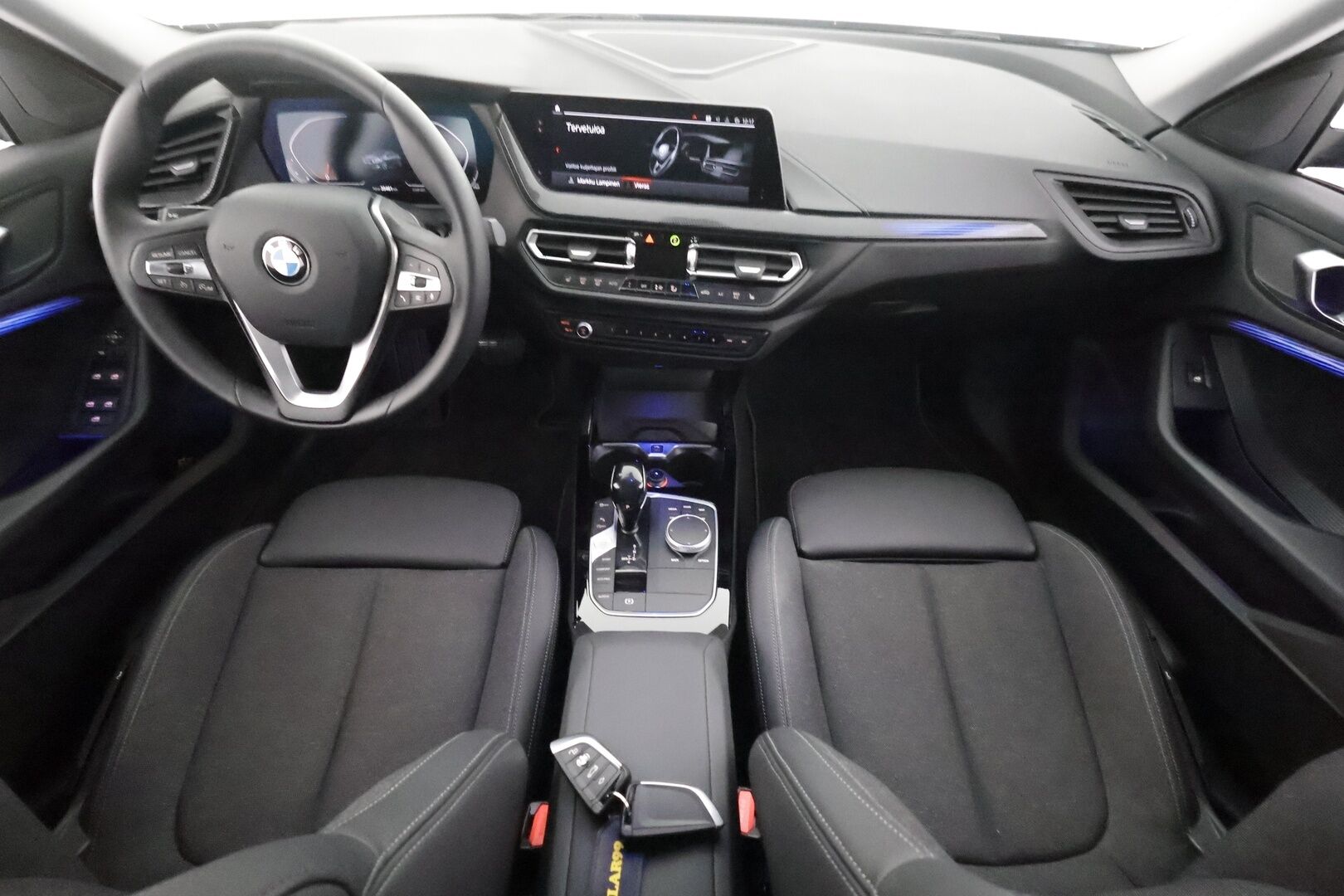 BMW 218 2020 F44 Gran Coupé 218i A Business Sport - | LED | HiFi | Puolinahat | Sporttipenkit | Ambient Light | Lane Assist | Digimittaristo | Apple & Android | P.tutkat | 1-om suomiauto | Merkkihuollot |