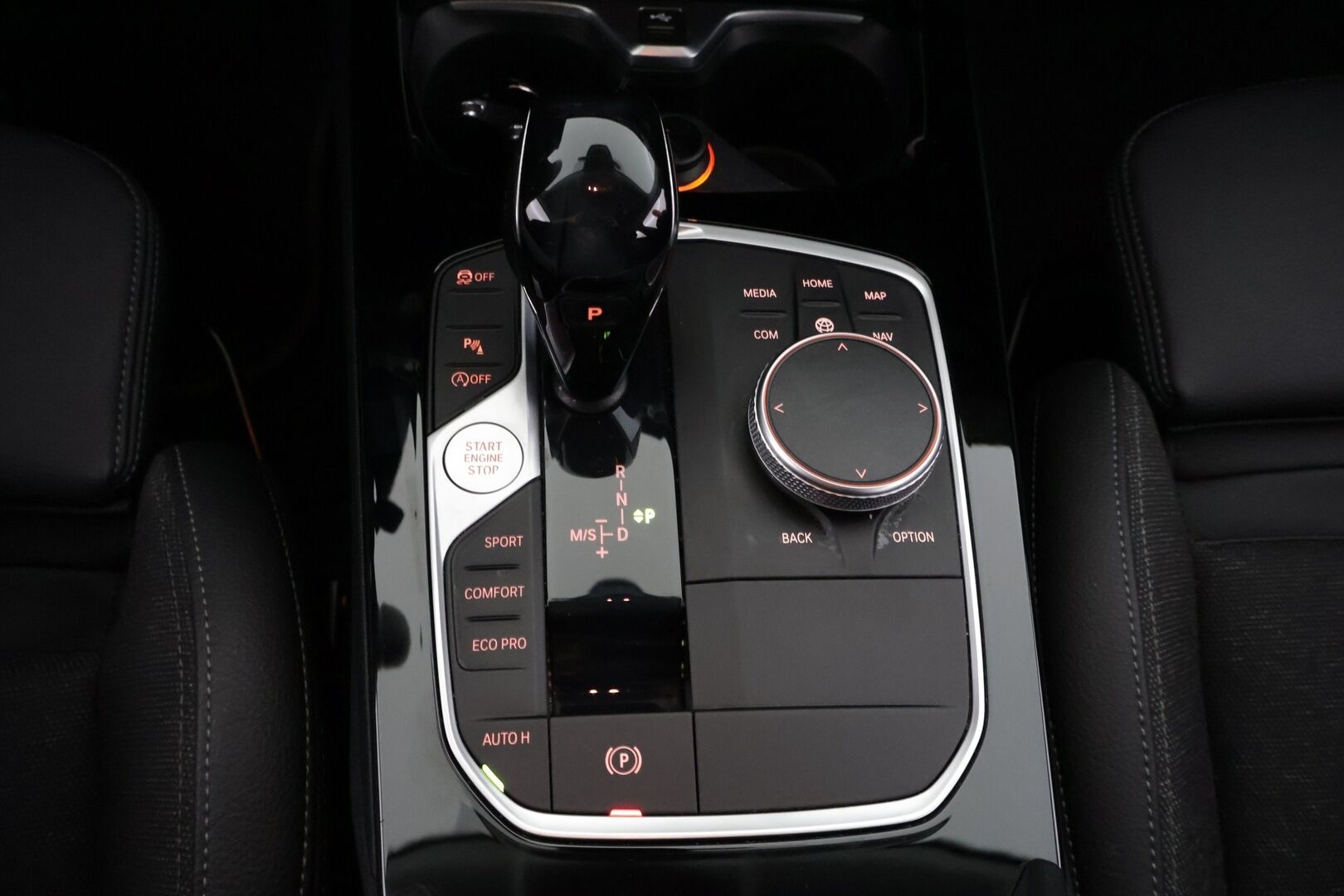 BMW 218 2020 F44 Gran Coupé 218i A Business Sport * LED-valot / P.Tutkat / Sport penkit / Melbourne Red / Digimittaristo / Lohko+Sisälämmitin * * - Suomi-auto / Pienet kilsat / 1-omisteinen - Osta nyt, maksa vasta ensi vuonna