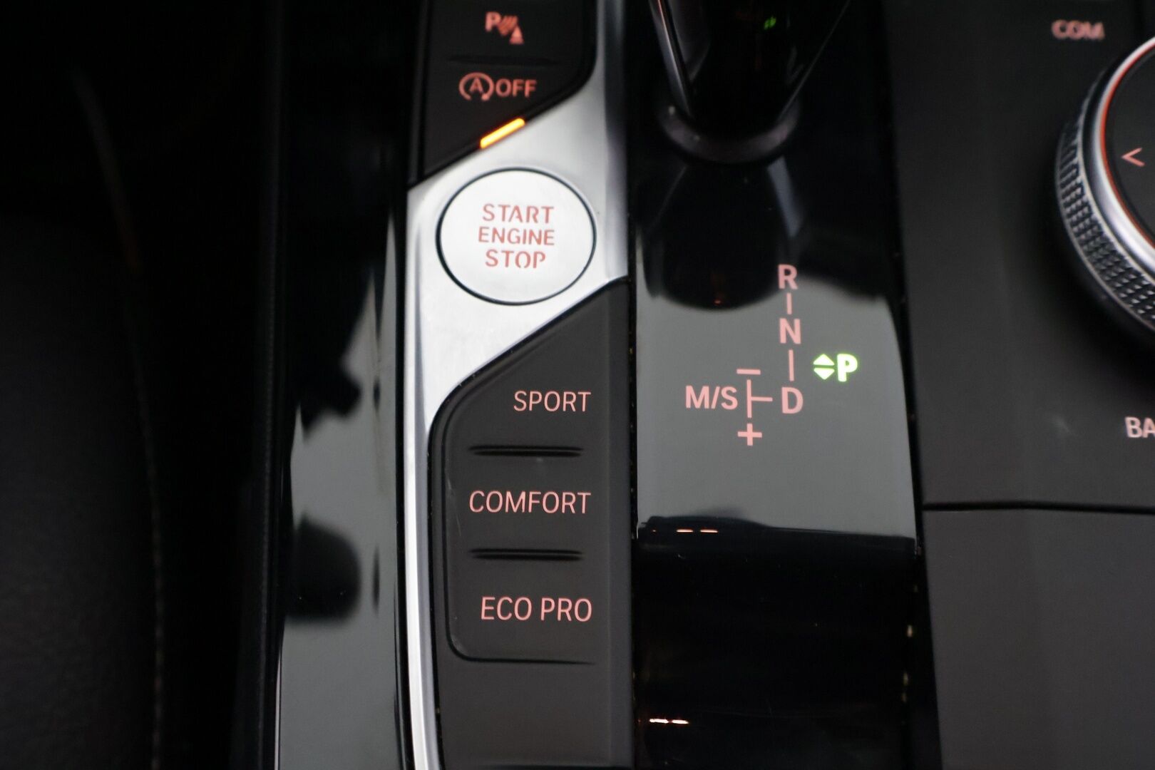 BMW 218 2020 F44 Gran Coupé 218i A Business Sport * LED-valot / P.Tutkat / Sport penkit / Melbourne Red / Digimittaristo / Lohko+Sisälämmitin * * - Suomi-auto / Pienet kilsat / 1-omisteinen - Osta nyt, maksa vasta ensi vuonna