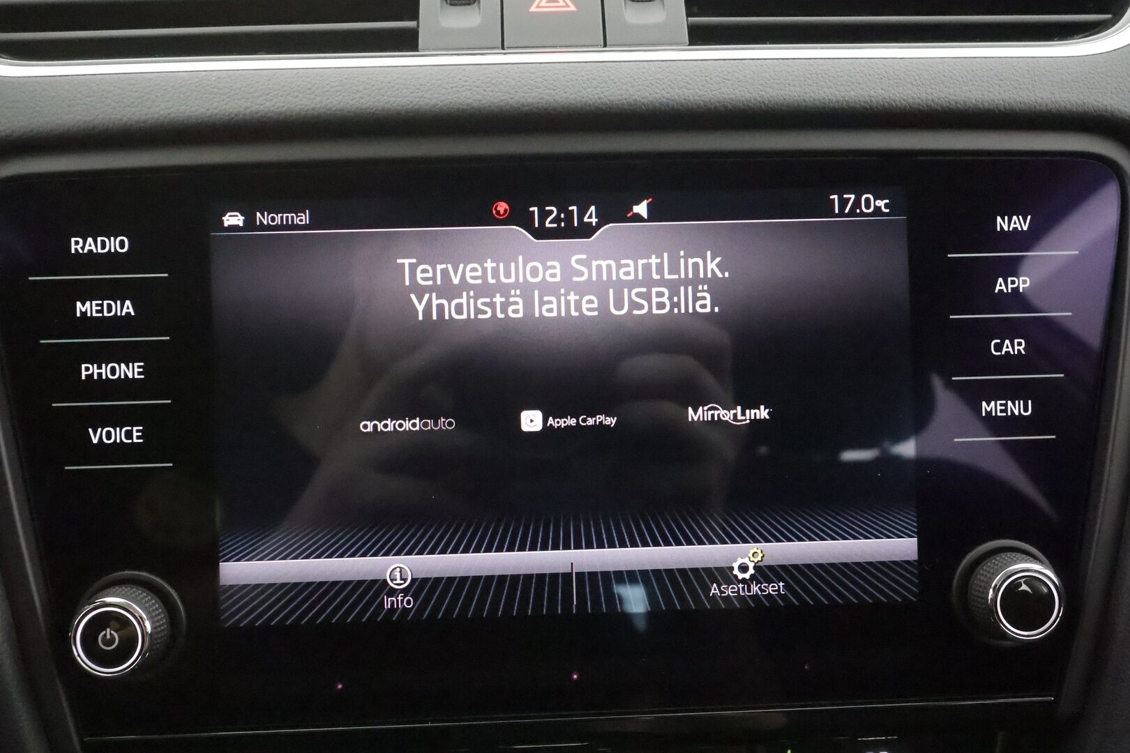 Skoda Octavia 2020 Combi 2,0 TSI 190 4x4 Scout BusinessLine DSG Autom. - | Webasto | ACC | LED | P.Kamera | Kaistavahti | Katveavustin | Navi | Keyless | Apple&Android | Ratinlämmitys | LED-lisävalo | 1-om Suomi-auto | Kahdet renkaat |