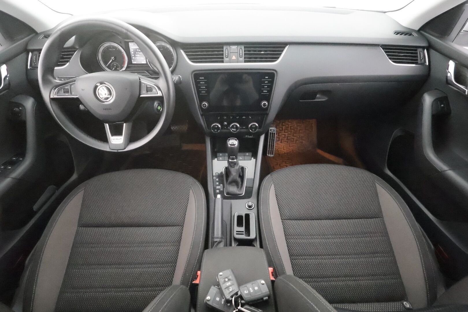 Skoda Octavia 2020 Combi 2,0 TSI 190 4x4 Scout BusinessLine DSG Autom. - | Webasto | ACC | LED | P.Kamera | Kaistavahti | Katveavustin | Navi | Keyless | Apple&Android | Ratinlämmitys | LED-lisävalo | 1-om Suomi-auto | Kahdet renkaat |