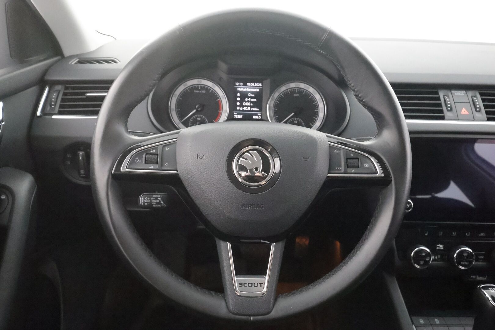 Skoda Octavia 2020 Combi 2,0 TSI 190 4x4 Scout BusinessLine DSG Autom. - | Webasto | ACC | LED | P.Kamera | Kaistavahti | Katveavustin | Navi | Keyless | Apple&Android | Ratinlämmitys | LED-lisävalo | 1-om Suomi-auto | Kahdet renkaat |