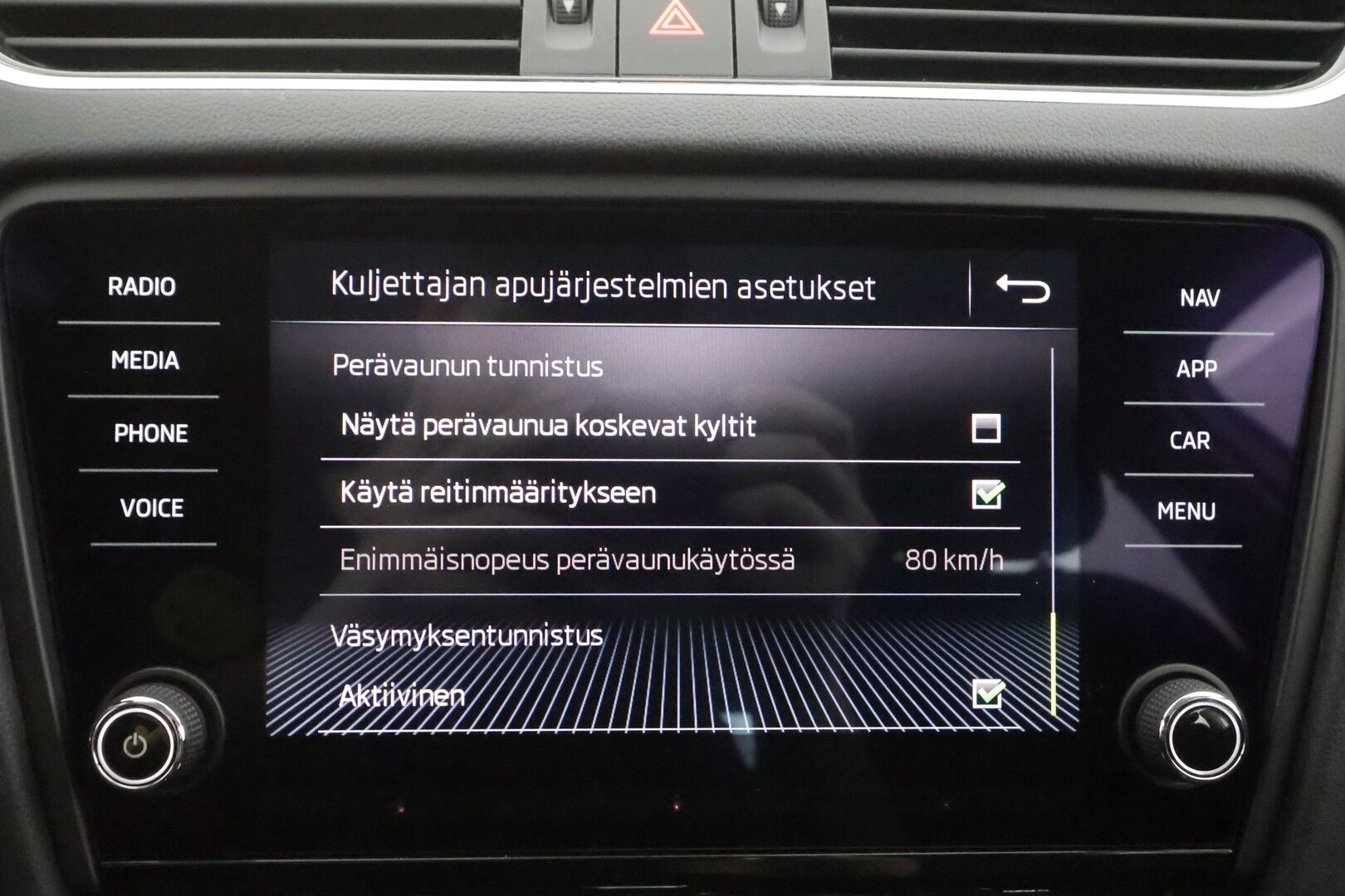 Skoda Octavia 2020 Combi 2,0 TSI 190 4x4 Scout BusinessLine DSG Autom. - | Webasto | ACC | LED | P.Kamera | Kaistavahti | Katveavustin | Navi | Keyless | Apple&Android | Ratinlämmitys | LED-lisävalo | 1-om Suomi-auto | Kahdet renkaat |