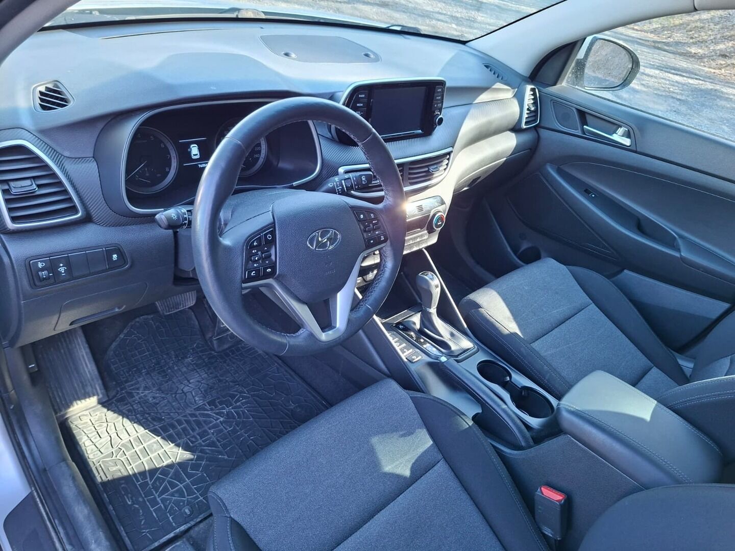 Hyundai Tucson 2020 1,6 T-GDI 177 hv 7-DCT-aut Comfort * Vakkari / Lohko / Koukku / P.Kamera / Keyless / LED / Apple&Android * - 1.Om Suomi-auto / Kahdet Renkaat - HULLUT AVAJAISHULINAT KORKOTARJOUS 3,29 %