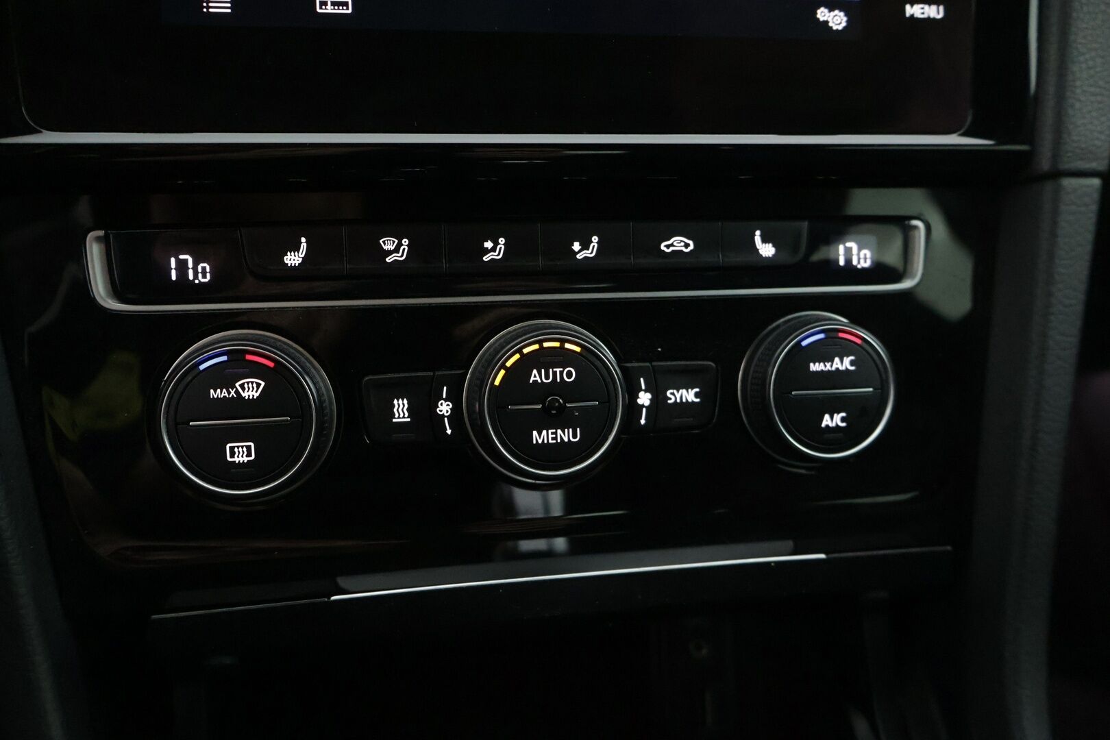 Volkswagen Golf 2017 GTE Plug-In Hybrid 150 kW (204 hv) ** Facelift / Webasto / Adapt. vakkari / Tutkat ** - * Facelift / Kahdet renkaat *