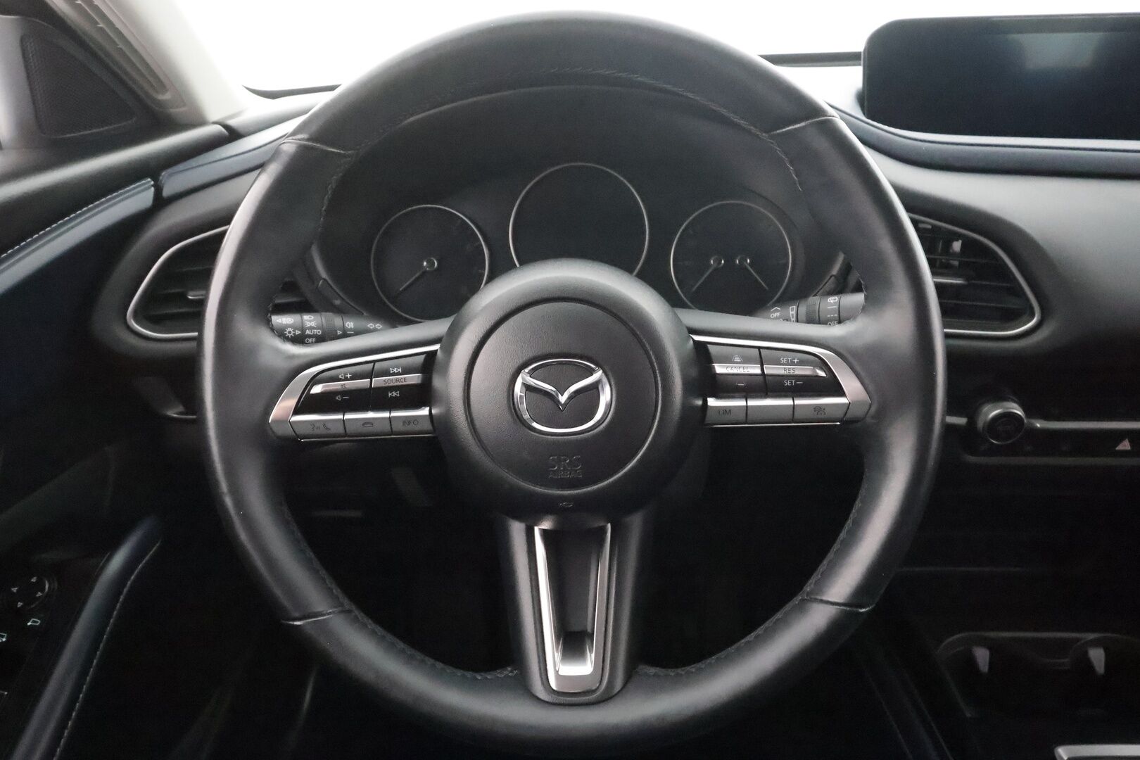 Mazda CX-30 2020 2,0 (150hv) M Hybrid Skyactiv-G Vision AT * Sisätilanlämmitin / ACC / LED / Tutka / Navi / HUD / Kaistavahti * - Suomi-auto / Kahdet renkaat aluvanteilla / Merkkihuollot - HULLUT AVAJAISHULINAT KORKOTARJOUS 3,29 %
