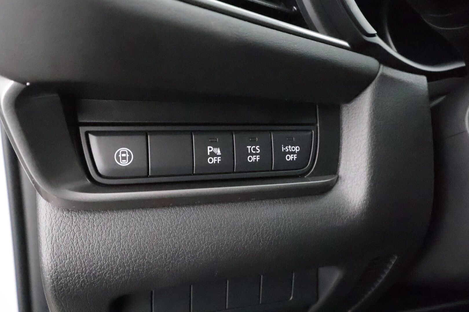 Mazda CX-30 2020 2,0 (150hv) M Hybrid Skyactiv-G Vision AT * Sisätilanlämmitin / ACC / LED / Tutka / Navi / HUD / Kaistavahti * - Suomi-auto / Kahdet renkaat aluvanteilla / Merkkihuollot - HULLUT AVAJAISHULINAT KORKOTARJOUS 3,29 %