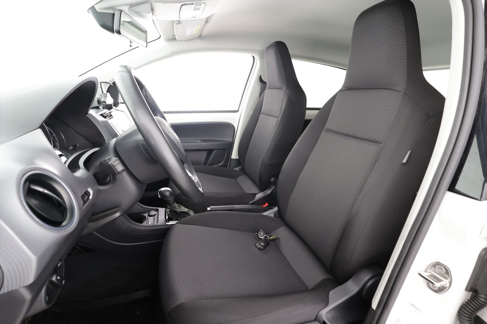 Skoda Citigo 2020 36,8 kWh 61 kW Style iV * Vakkari / P.tutka / Auto.ilmastointi / Kaistavahti / Bluetooth * - Suomi-auto / Kahdet renkaat aluvanteilla