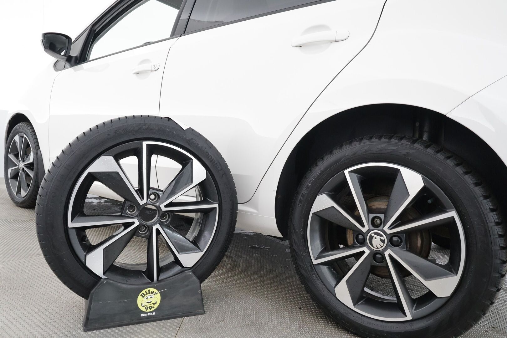 Skoda Citigo 2020 36,8 kWh 61 kW Style iV * Vakkari / P.tutka / Auto.ilmastointi / Kaistavahti / Bluetooth * - Suomi-auto / Kahdet renkaat aluvanteilla