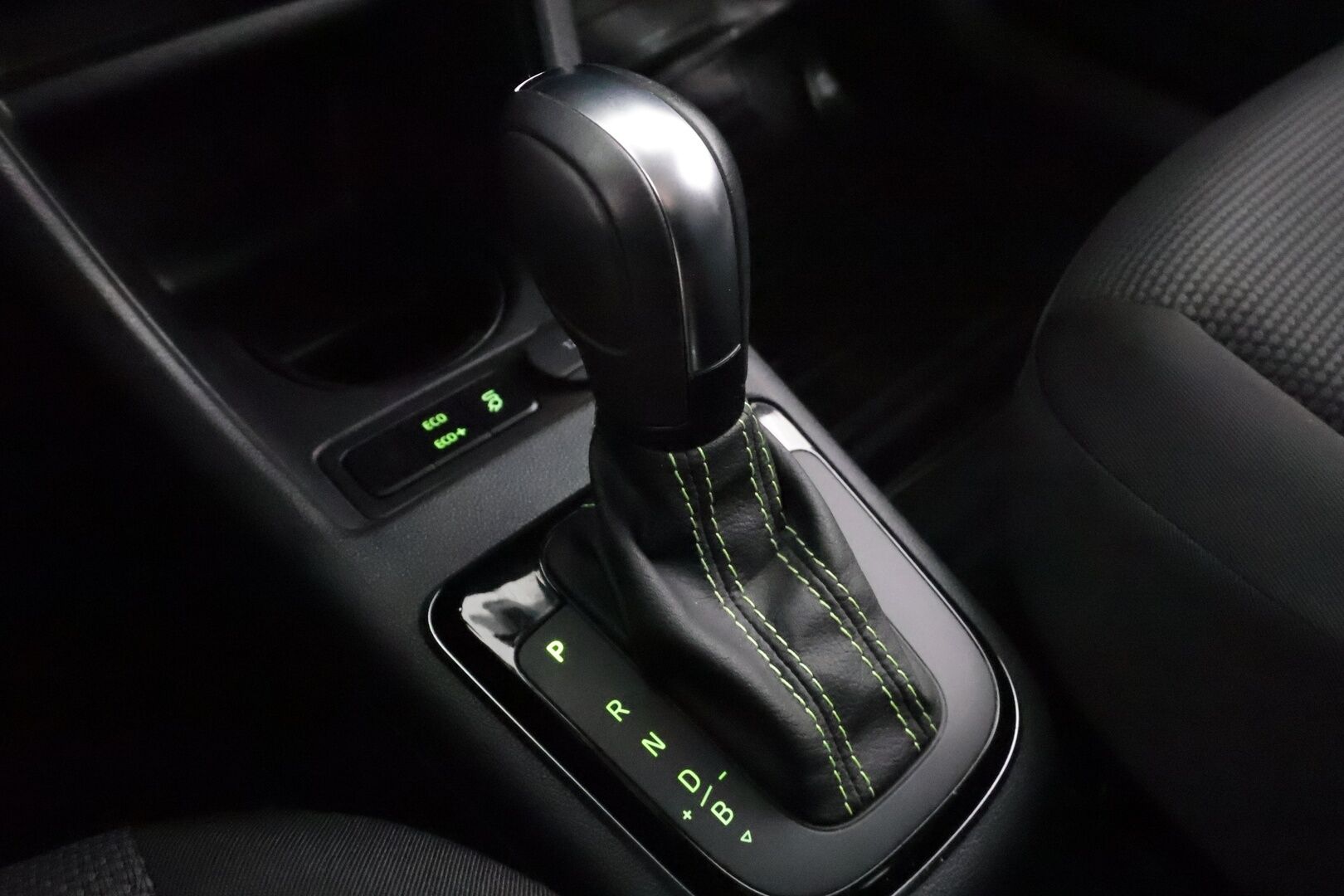 Skoda Citigo 2020 36,8 kWh 61 kW Style iV * Vakkari / P.tutka / Auto.ilmastointi / Kaistavahti / Bluetooth * - Suomi-auto / Kahdet renkaat aluvanteilla