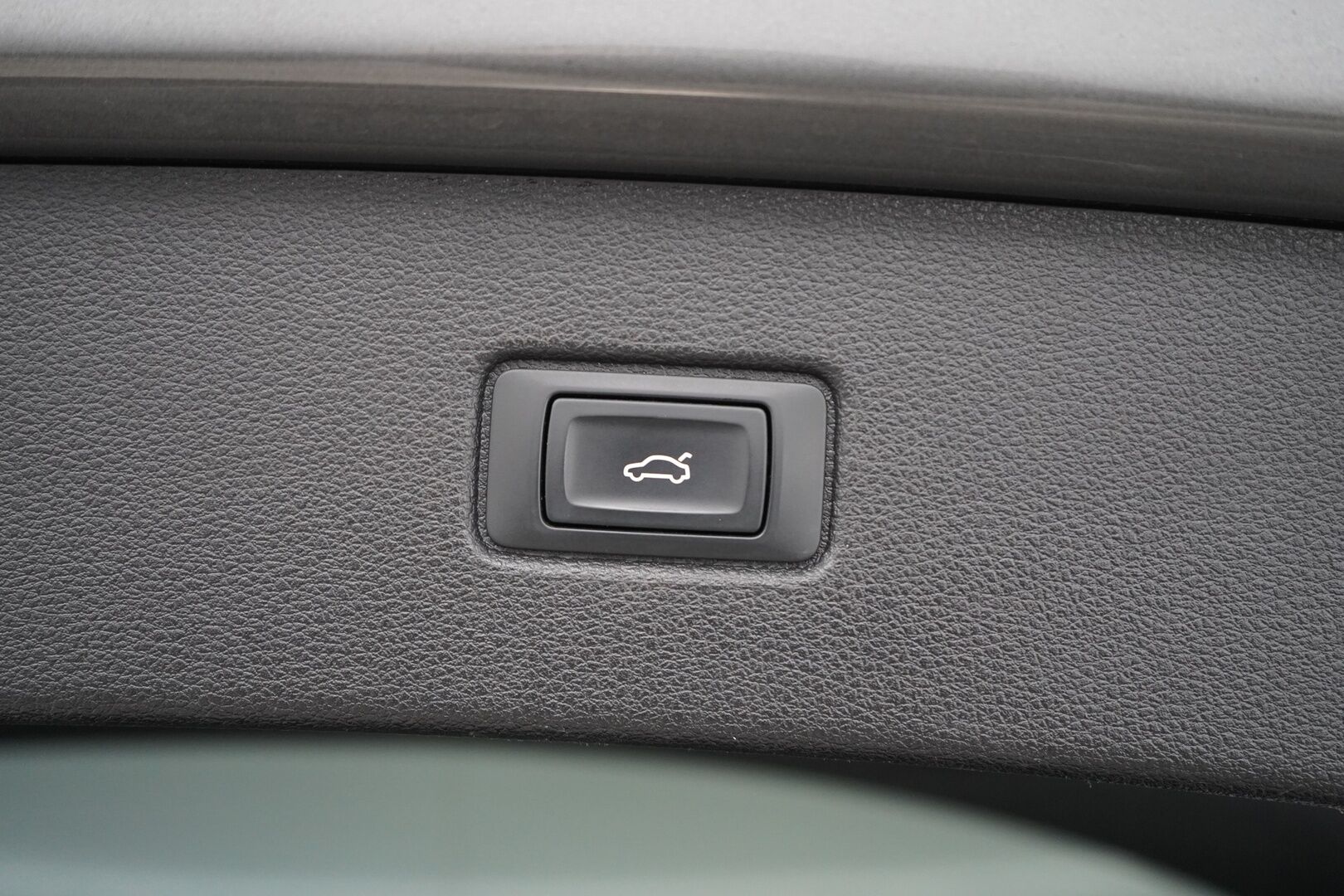 Audi Q7 2017 Business 3,0 V6 TDI e-tron quattro tiptronic * ACC / Webasto / 360° Kamera / Koukku / HUD / Ilma-alusta * - Akku kuntotarkastettu / Kahdet Audin vanteet / SUPER VARUSTEET!