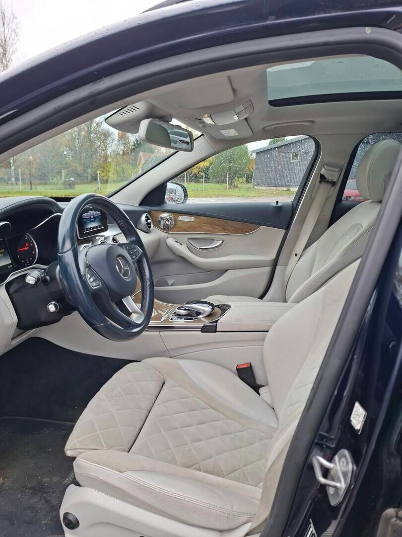 Mercedes-Benz C 2016 220 d 4MATIC C63 Look - | Webasto | Burmester | Lasikatto | Sporttipenkit | P.kamera | Navi |