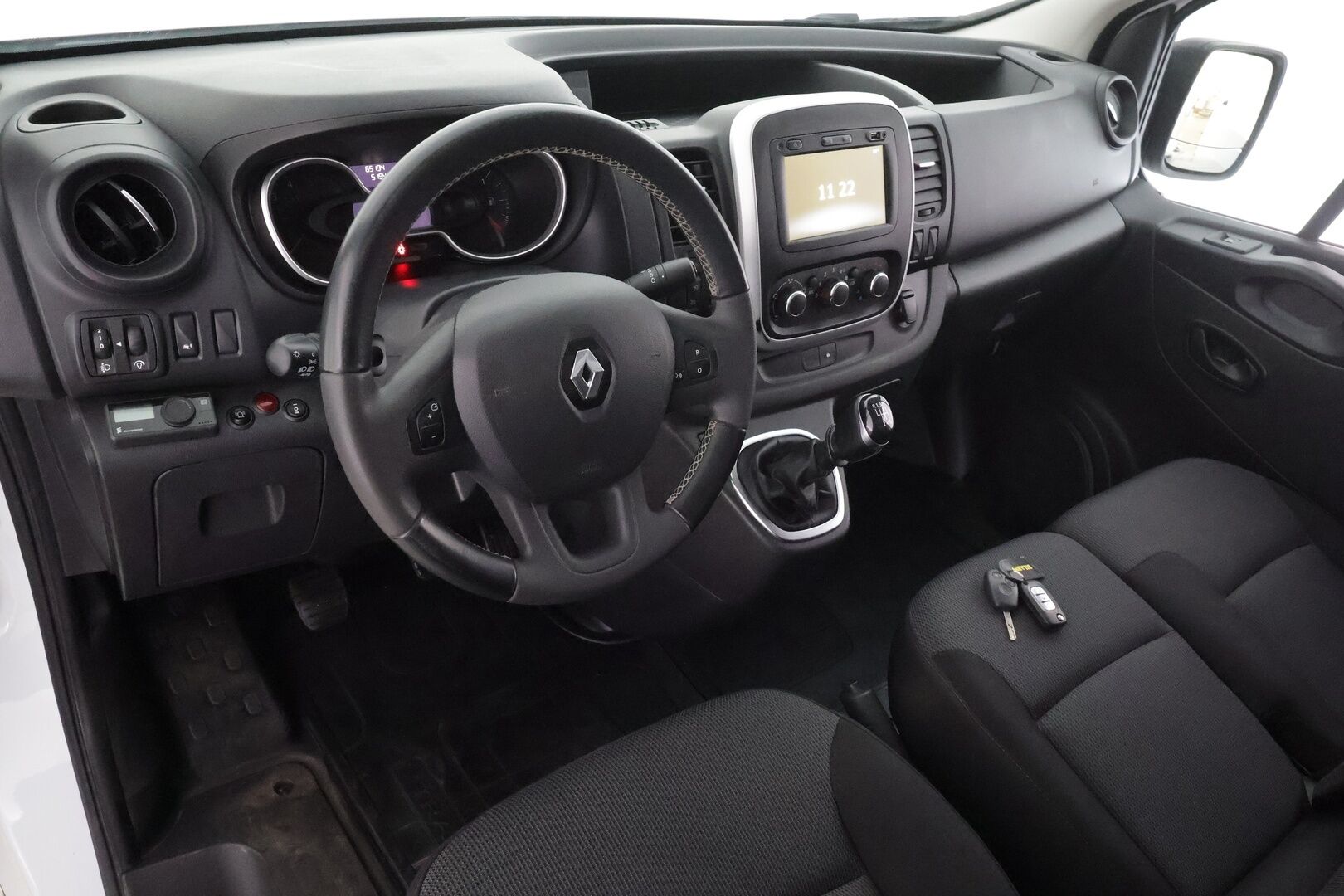 Renault Trafic 2020 dCi 120 L2H1 6,0m3 Navi Edition * ALV / Webasto / Vakkari / LED / P.Kamera / Navi / Koukku * - Suomi-auto / Kahdet renkaat 
