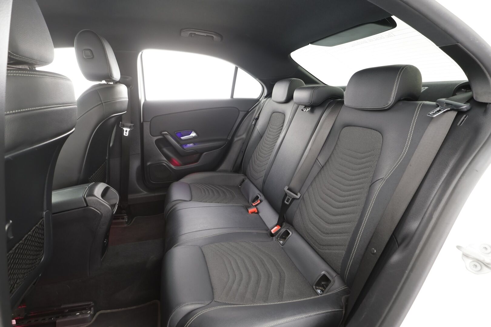 Mercedes-Benz A 2021 250 e A sedan Business Style Edition EQ Power - | Distronic+ | Lisälämmitin | Multibeam LED | Widescreen | P.Kamera | Sporttipenkit | Puolinahat | suomi-auto | Kahdet Renkaat |
