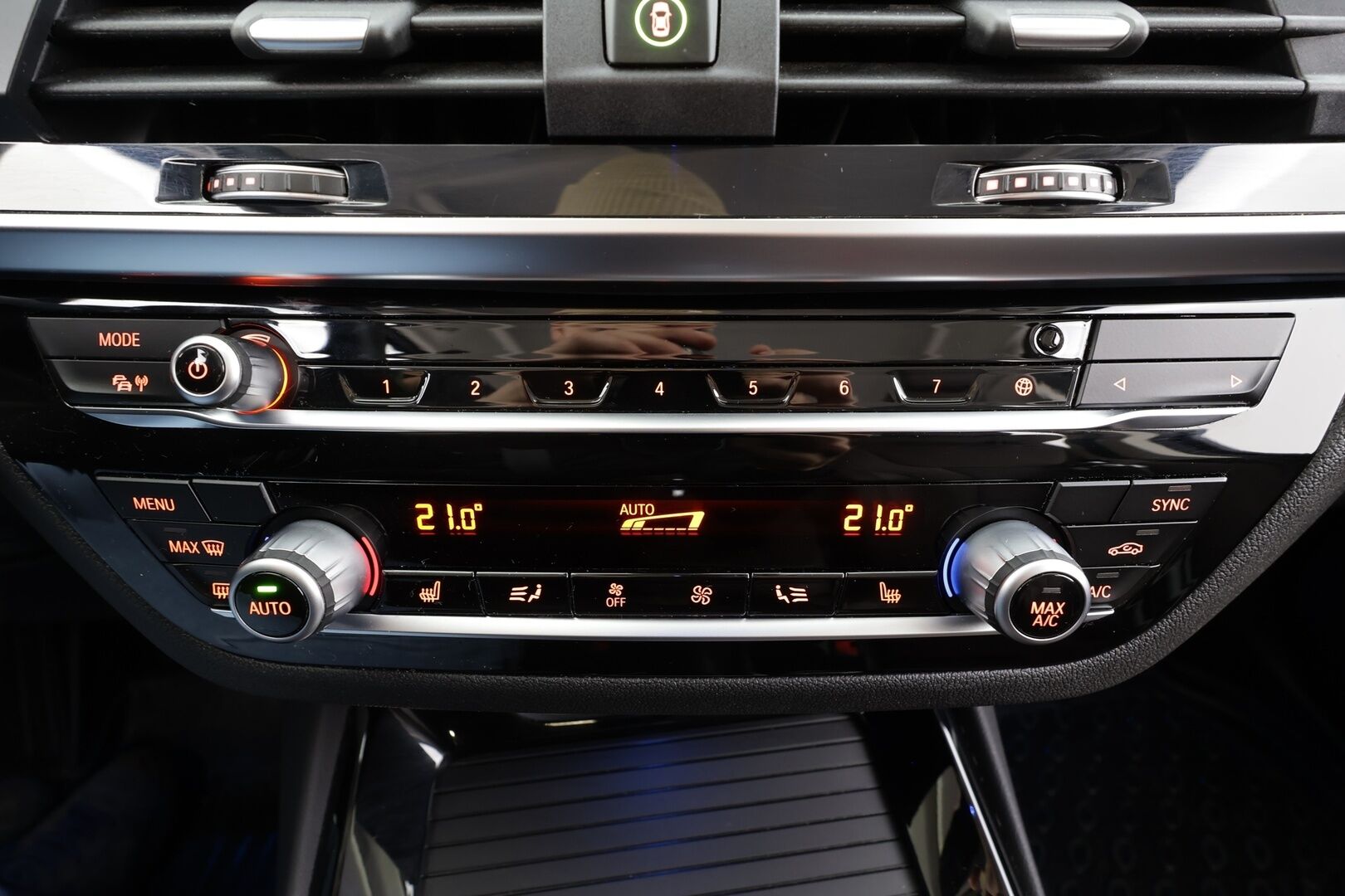 BMW X3 2020 G01 xDrive 30e A Charged Edition xLine * Vakkari / P.kamera / Adapt.LED / Muistipenkki / Hifi / Koukku / Navi / Nahat / Sähköluukku * - Suomi-auto / Kahdet renkaat aluvanteilla - HULLUT BLACKWEEK JATKOT - KORKOTARJOUS 2,49%