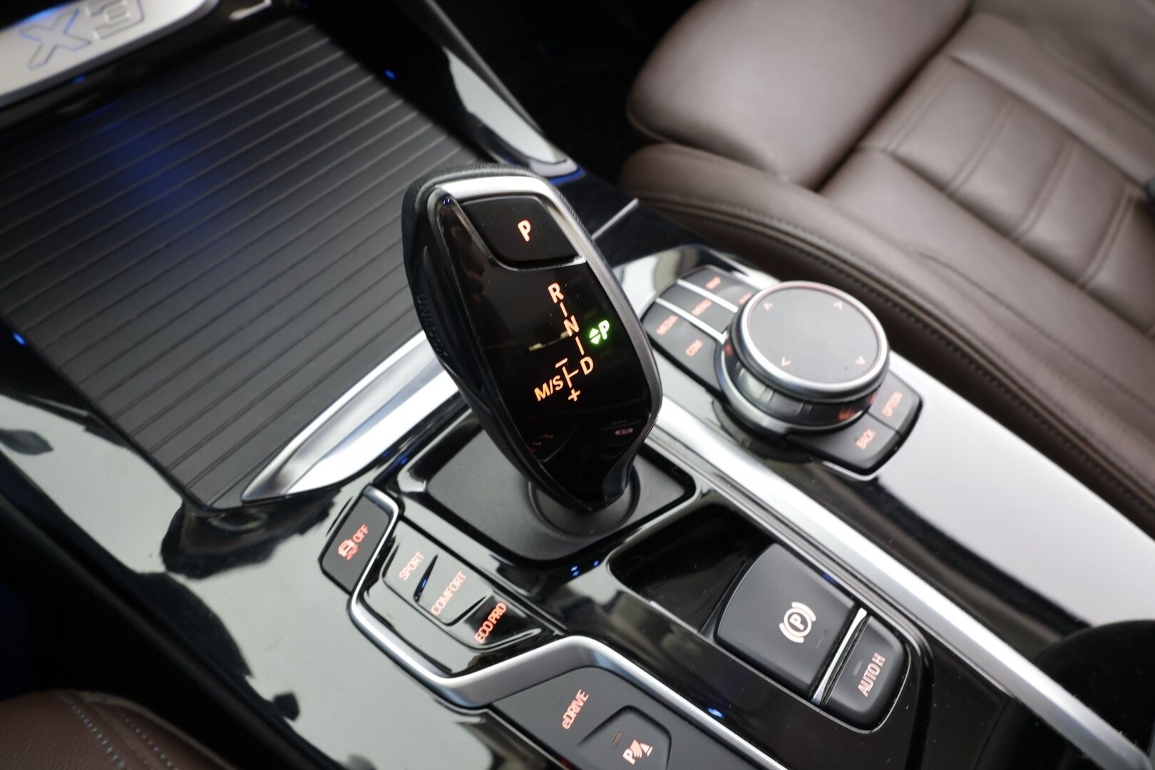 BMW X3 2020 G01 xDrive 30e A Charged Edition xLine * Vakkari / P.kamera / Adapt.LED / Muistipenkki / Hifi / Koukku / Navi / Nahat / Sähköluukku * - Suomi-auto / Kahdet renkaat aluvanteilla - HULLUT BLACKWEEK JATKOT - KORKOTARJOUS 2,49%