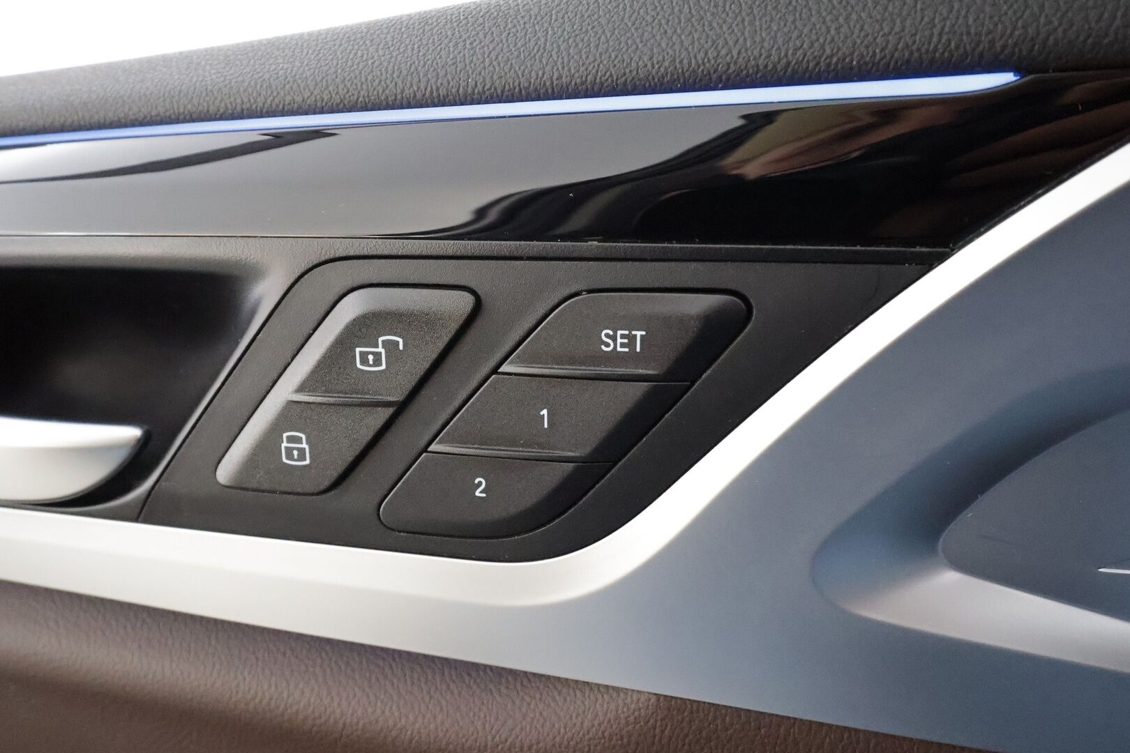 BMW X3 2020 G01 xDrive 30e A Charged Edition xLine * Vakkari / P.kamera / Adapt.LED / Muistipenkki / Hifi / Koukku / Navi / Nahat / Sähköluukku * - Suomi-auto / Kahdet renkaat aluvanteilla - HULLUT BLACKWEEK JATKOT - KORKOTARJOUS 2,49%