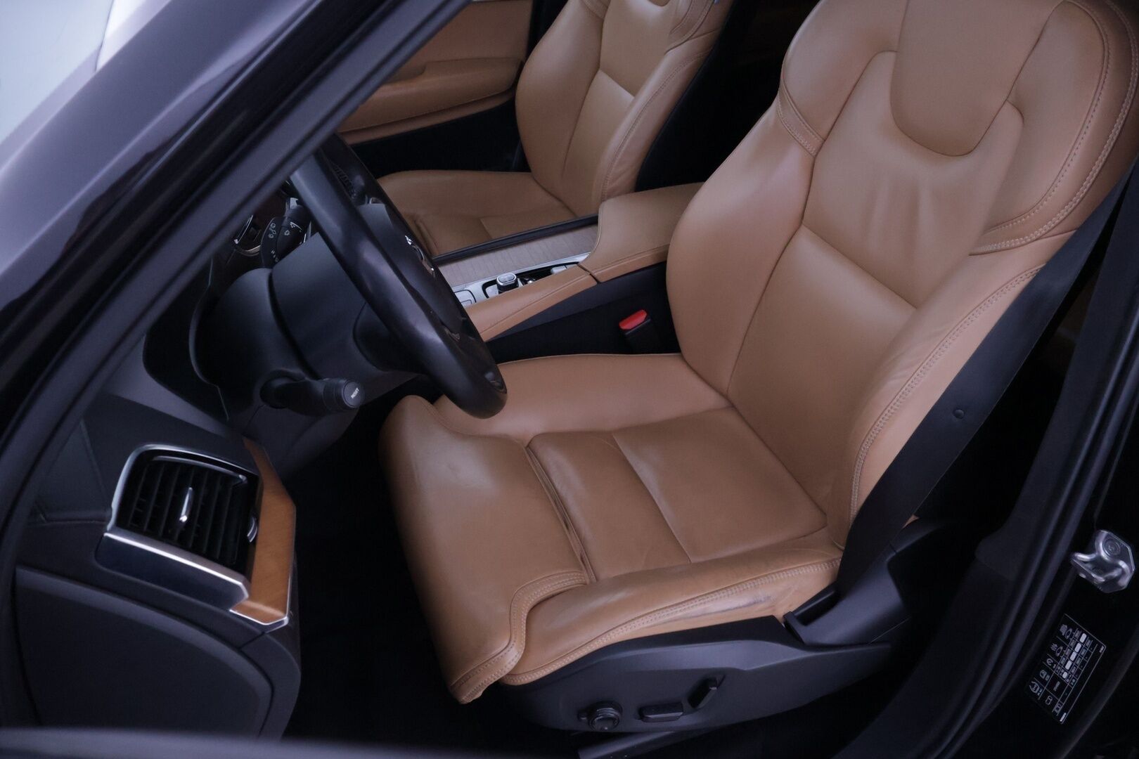 Volvo XC90 2016 T8 Twin Engine AWD Inscription aut *ACC / Bowers&Wilkins / Panorama / P.kamera / S.koukku / Navi / Ruskeatnahat / Muistipenkit* - Jakopää tehty 164tkm! / Lähes uudet Nokian kitkat / 2Xoem vanteet * 