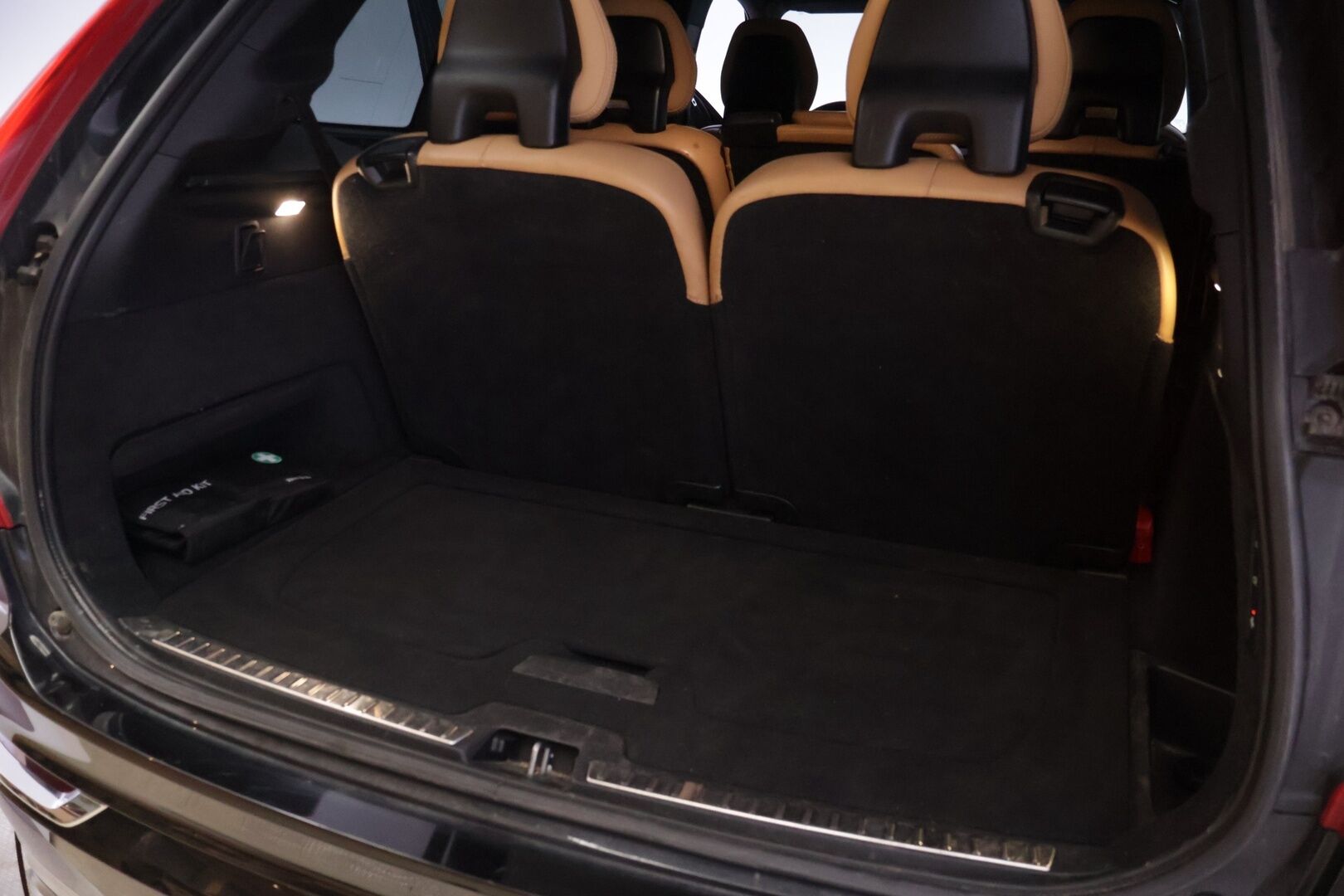 Volvo XC90 2016 T8 Twin Engine AWD Inscription aut *ACC / Bowers&Wilkins / Panorama / P.kamera / S.koukku / Navi / Ruskeatnahat / Muistipenkit* - Jakopää tehty 164tkm! / Lähes uudet Nokian kitkat / 2Xoem vanteet * 