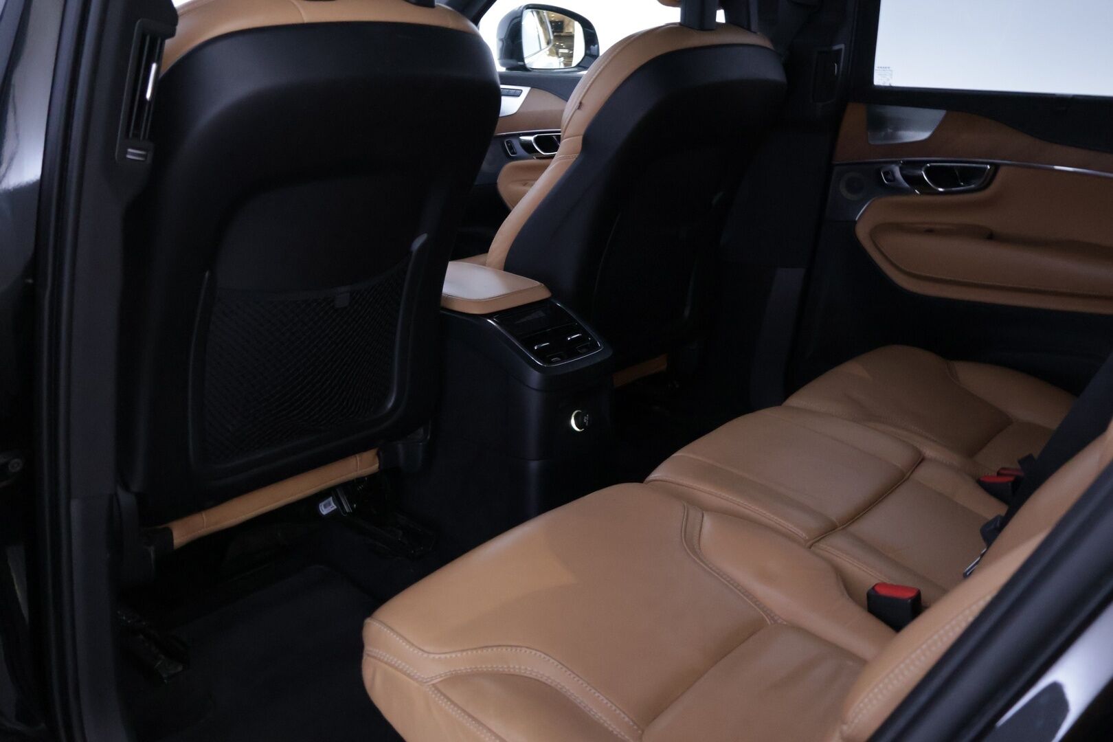 Volvo XC90 2016 T8 Twin Engine AWD Inscription aut *ACC / Bowers&Wilkins / Panorama / P.kamera / S.koukku / Navi / Ruskeatnahat / Muistipenkit* - Jakopää tehty 164tkm! / Lähes uudet Nokian kitkat / 2Xoem vanteet * 