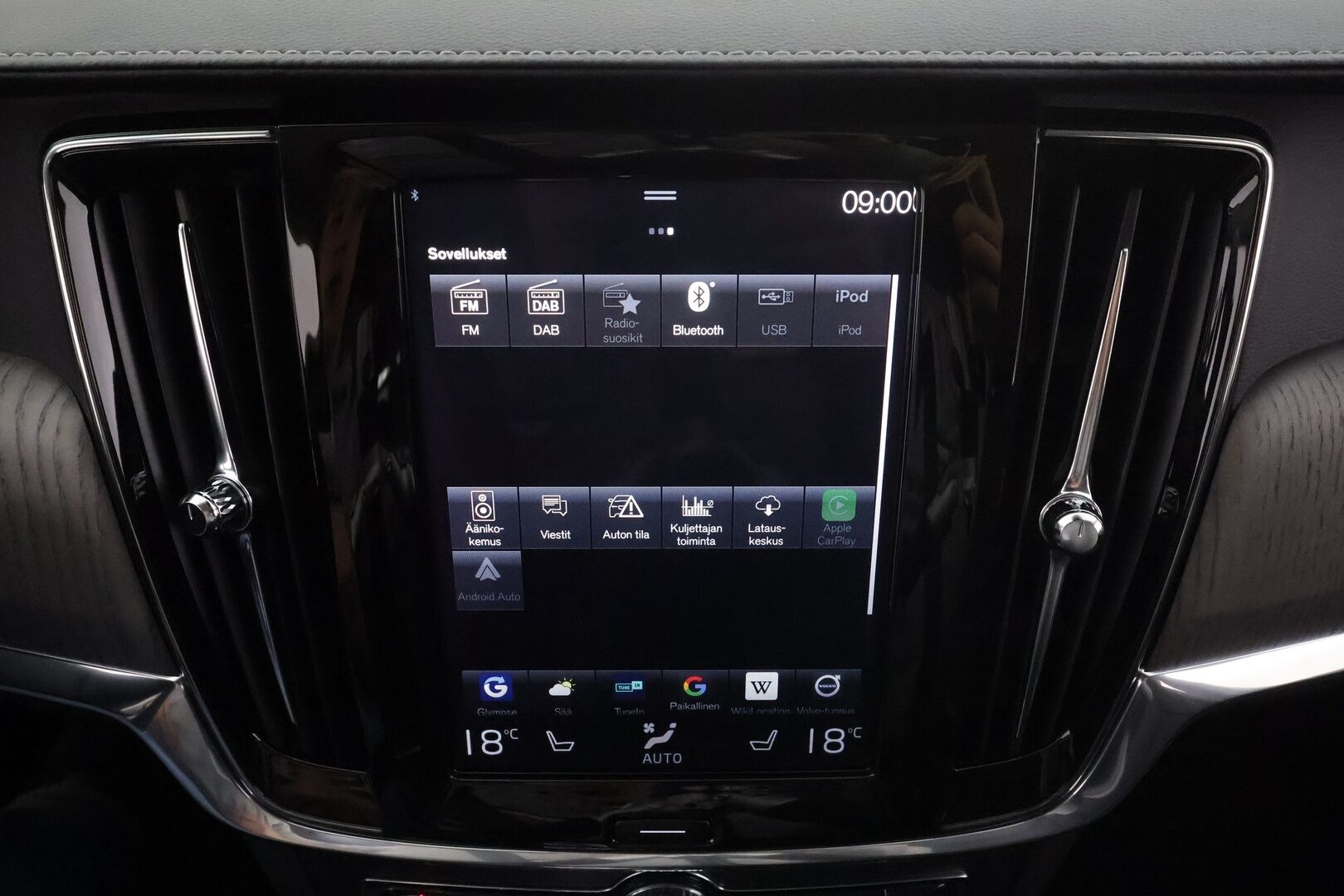 Volvo S90 2021 T8 TwE AWD Business Inscription aut * ACC / HUD / Full LED / Ilma-alusta / H&K / Muistipenkit / Webasto / P.kamera / Nahat * - 1.Om Suomi-auto / Kahdet renkaat aluvanteilla / Huippuvarusteet