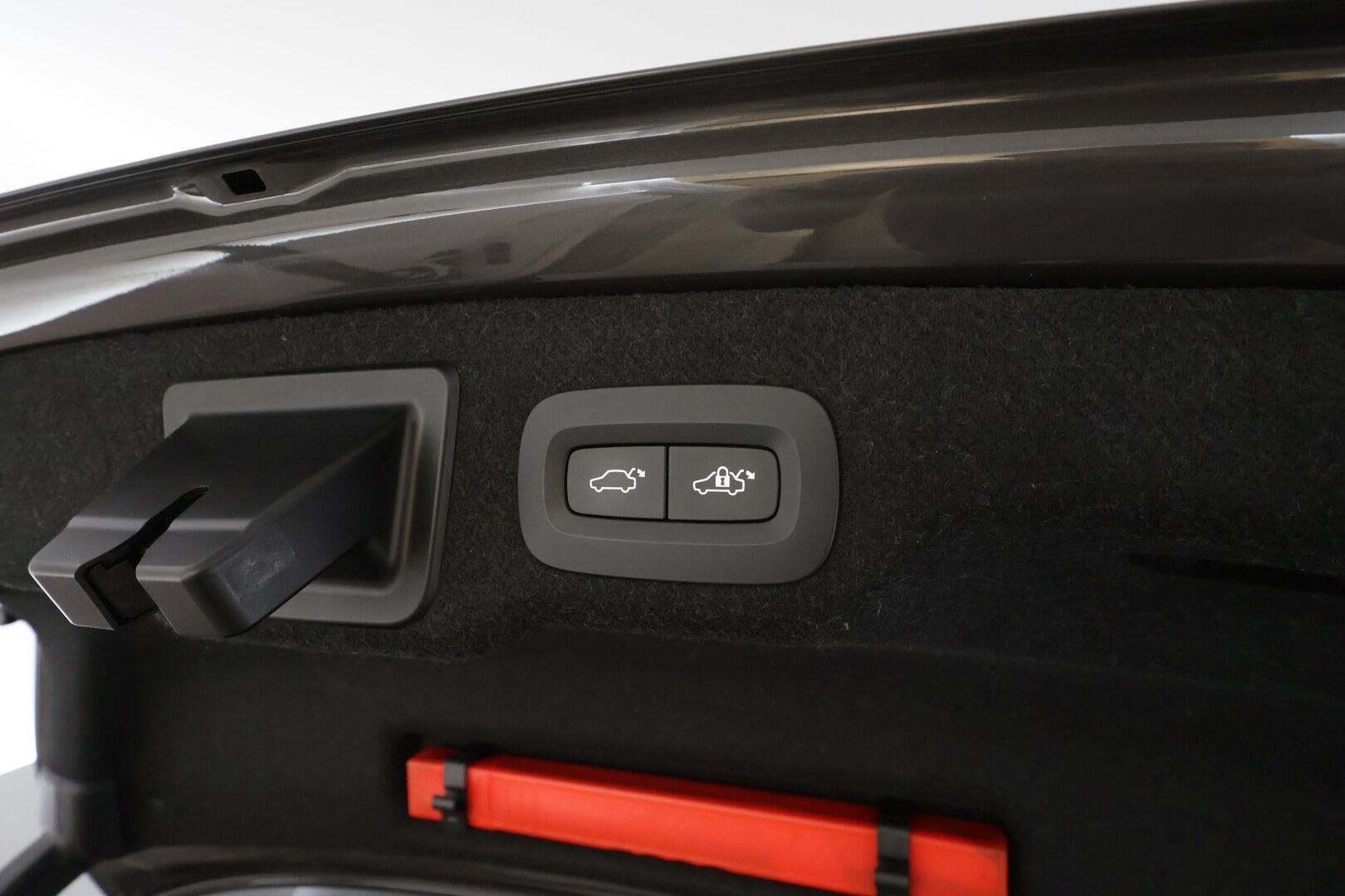 Volvo S90 2021 T8 TwE AWD Business Inscription aut - | ACC | HUD | Full LED | Ilma-alusta | H&K | Muistipenkit | Webasto | P.kamera | 1.Om Suomi-auto | Kahdet renkaat aluvanteilla | Huippuvarusteet |