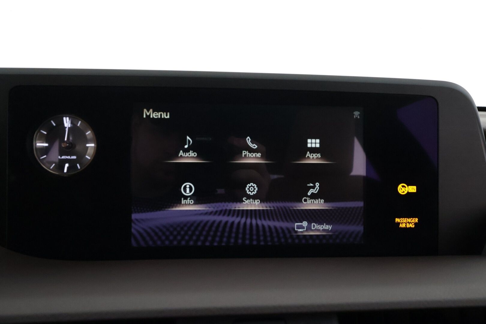 Lexus ES 2020 300h Comfort - | ACC | Sähköpenkit | LED | P.Kamera | Kaistavahti | Apple&Android | Lasikattoluukku | Lohkolämmitin | Suomi-auto | Kahdet renkaat | Merkkihuollot |