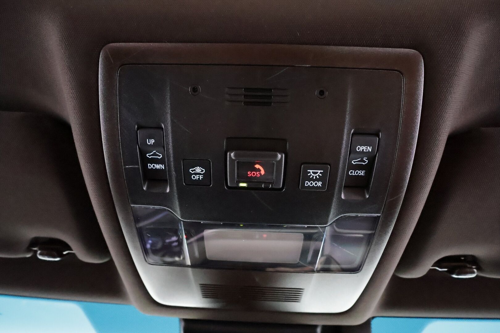 Lexus ES 2020 300h Comfort - | ACC | Sähköpenkit | LED | P.Kamera | Kaistavahti | Apple&Android | Lasikattoluukku | Lohkolämmitin | Suomi-auto | Kahdet renkaat | Merkkihuollot |