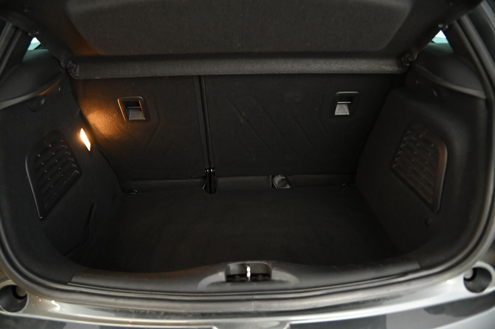 Citroen DS3 2014 1.6 e-HDi Airdream Manual *Vakkari / Hifi / Sporttipenkit / Lohko / Tutkat* - Todella tarkalla pidolla ollut! / Näppärä ja taloudellinen diiseli!