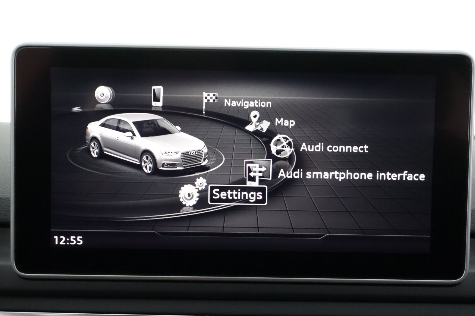 Audi A4 2016 Sedan First Edition Business Sport 2,0 TFSI 185 kW quattro S-line * ACC / HUD / Webasto / Bang&Olufsen / 360-kamera * - Kahdet Renkaat