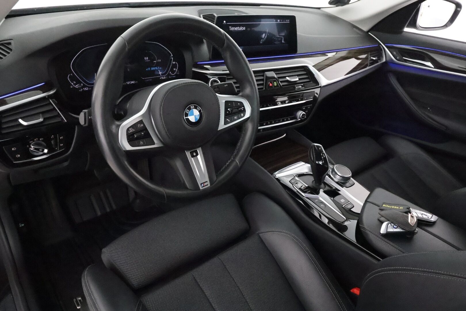 BMW 530 2020 G30 Sedan 530e A xDrive Business Comfort - Peruutuskamera / Puolinahkasisusta / LED / Apple&Android / Comfort Access / Digimittari / Hyvät varusteet!