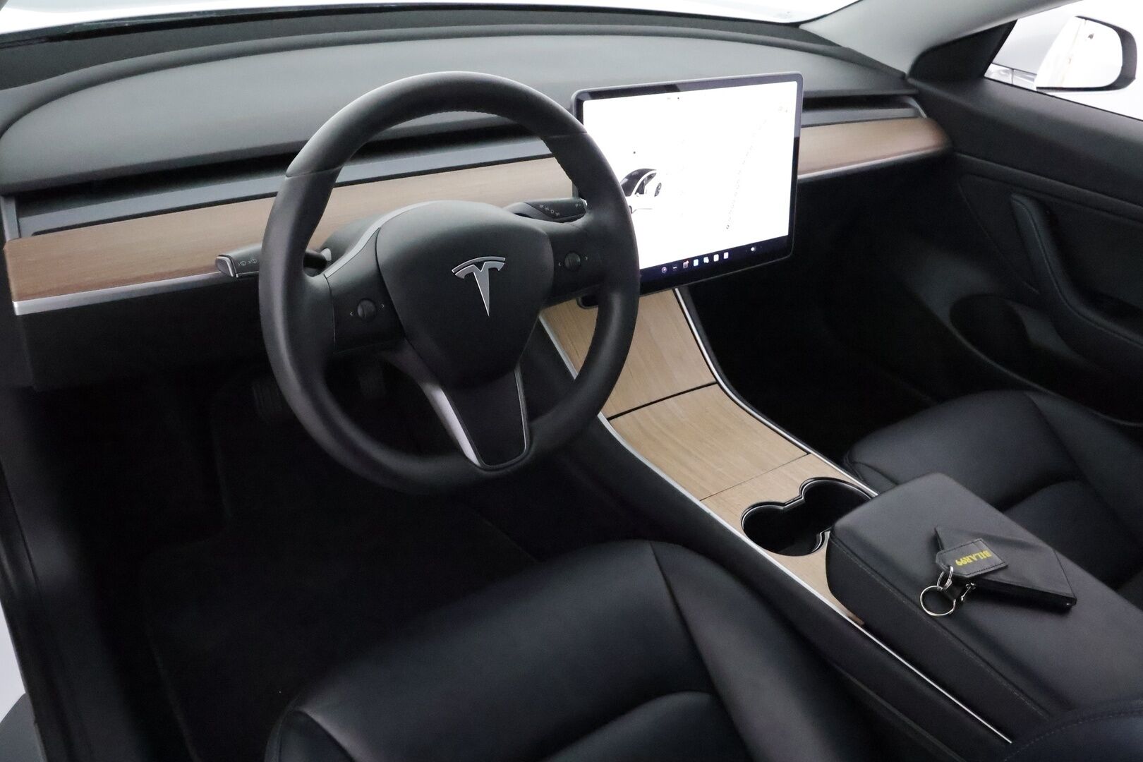 Tesla Model 3 2020 Standard Range Plus *Lasikatto / ACC / LED / P.kamera / Muistipenkki / Navi / Kaistavahti / Nahkaverhoilu* - Suomi-auto / Akku kuntotarkastettu!
