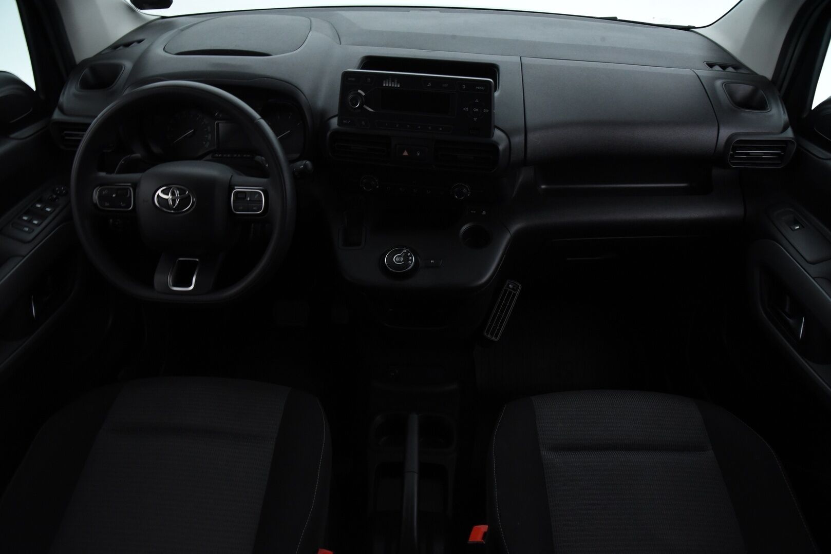 Toyota Proace CITY Verso 2020 Active L1 1,2 130 Autom. 5-H / 1-om. Suomi-auto / Webasto / Vakkari / Kaistavahti / Koukku / Lohko + sisäp. /