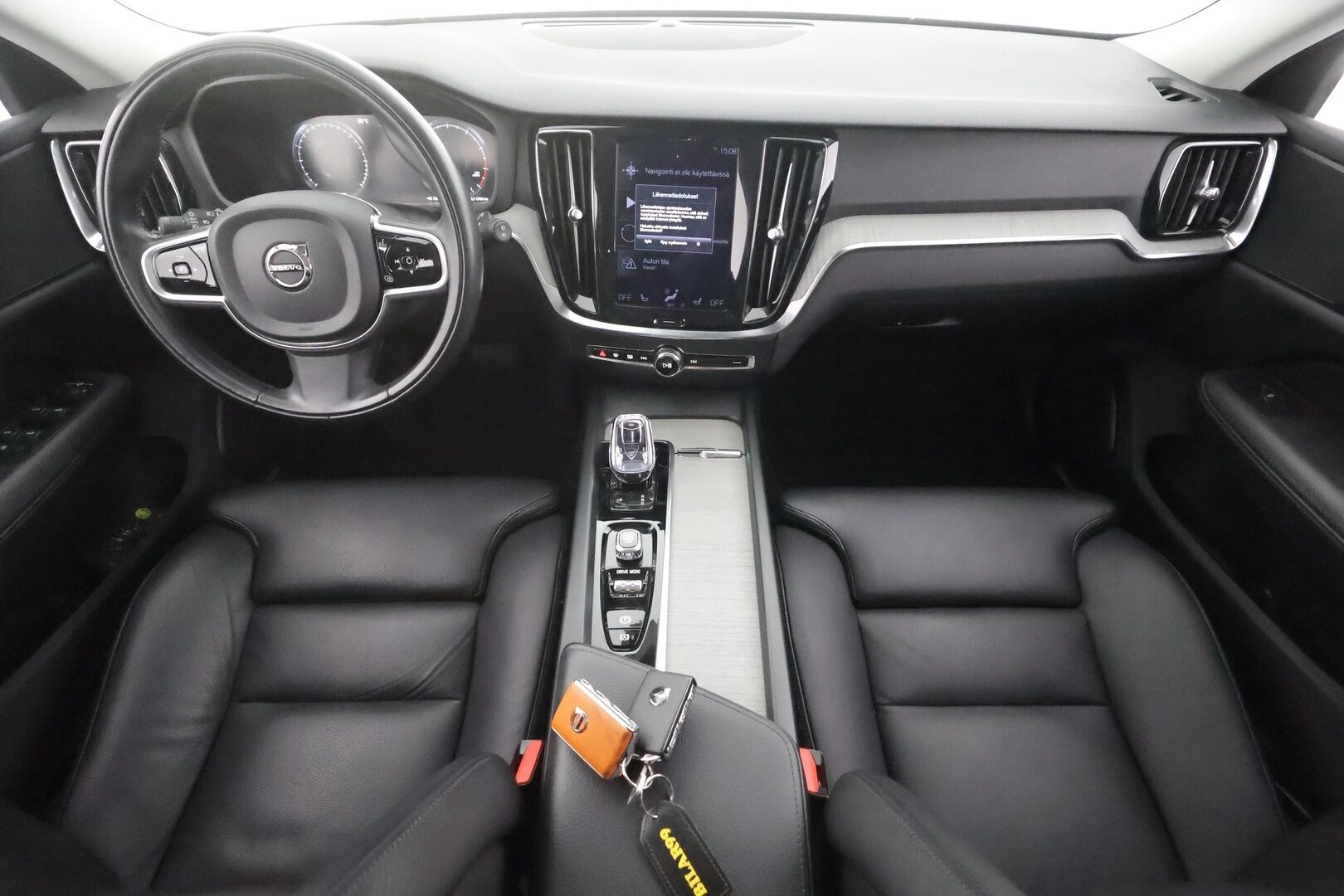 Volvo V60 2021 B4 MHEV Business Inscription aut - | Webasto | ACC | P.Kamera | LED | Sporttipenkki Muistilla | Navi | Kaistavahti | Katveavustin | Keyless | 1-om Suomi-auto | Kahdet renkaat |