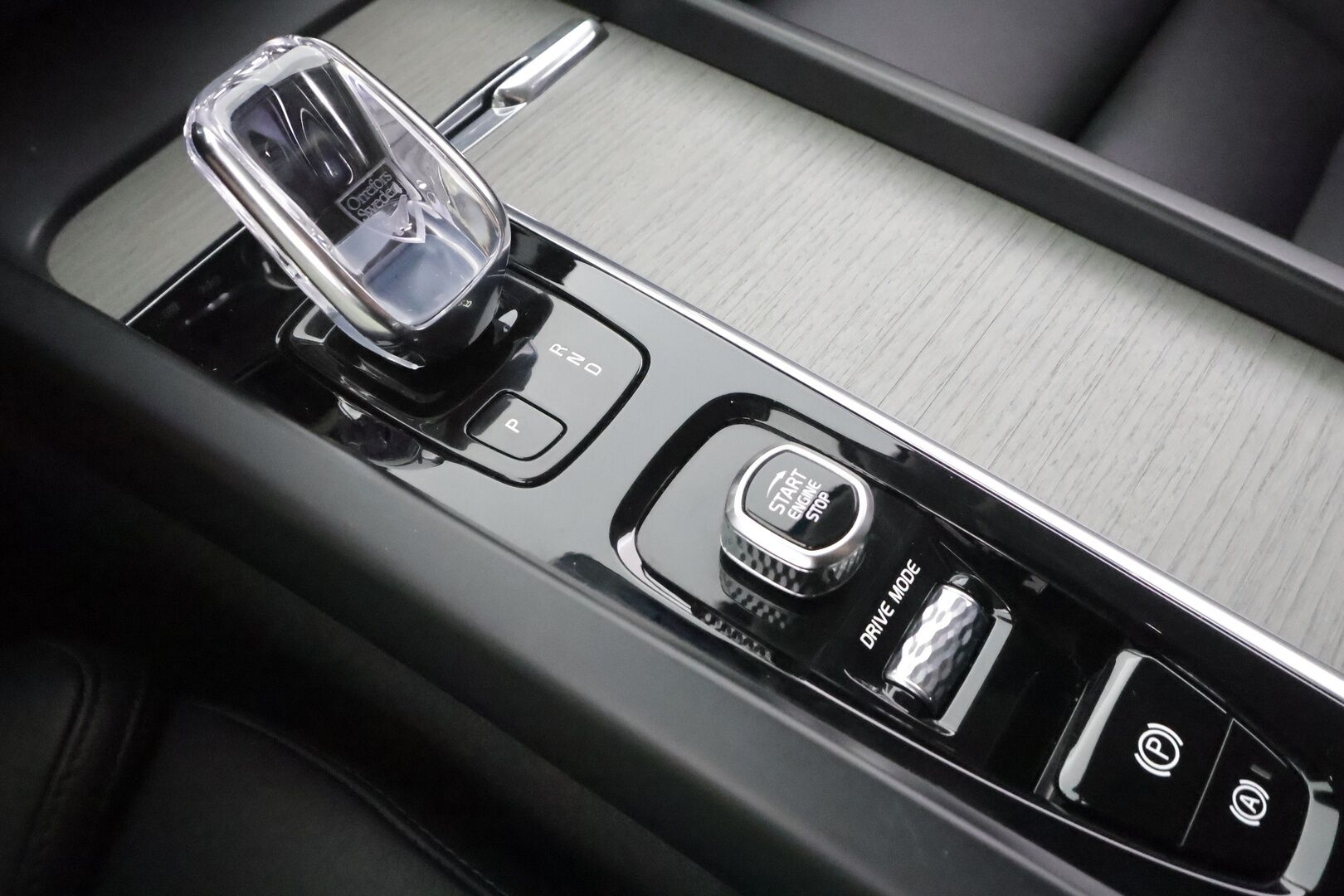Volvo V60 2021 B4 MHEV Business Inscription aut - | Webasto | ACC | P.Kamera | LED | Sporttipenkki Muistilla | Navi | Kaistavahti | Katveavustin | Keyless | 1-om Suomi-auto | Kahdet renkaat |
