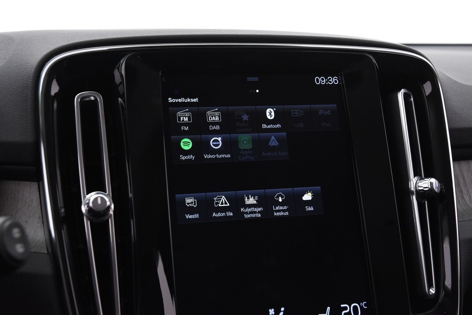 Volvo XC40 2021 B4 MHEV Business Inscription aut.   *Adapt.Vakkari / 360° Kamera  / Webasto / Nahkasisusta / Muistipenkki / Navi / KeylessGo / Sähköluukku* - *Näppärä maasturi hyvällä maavaralla ja todella kattavilla varusteilla!*