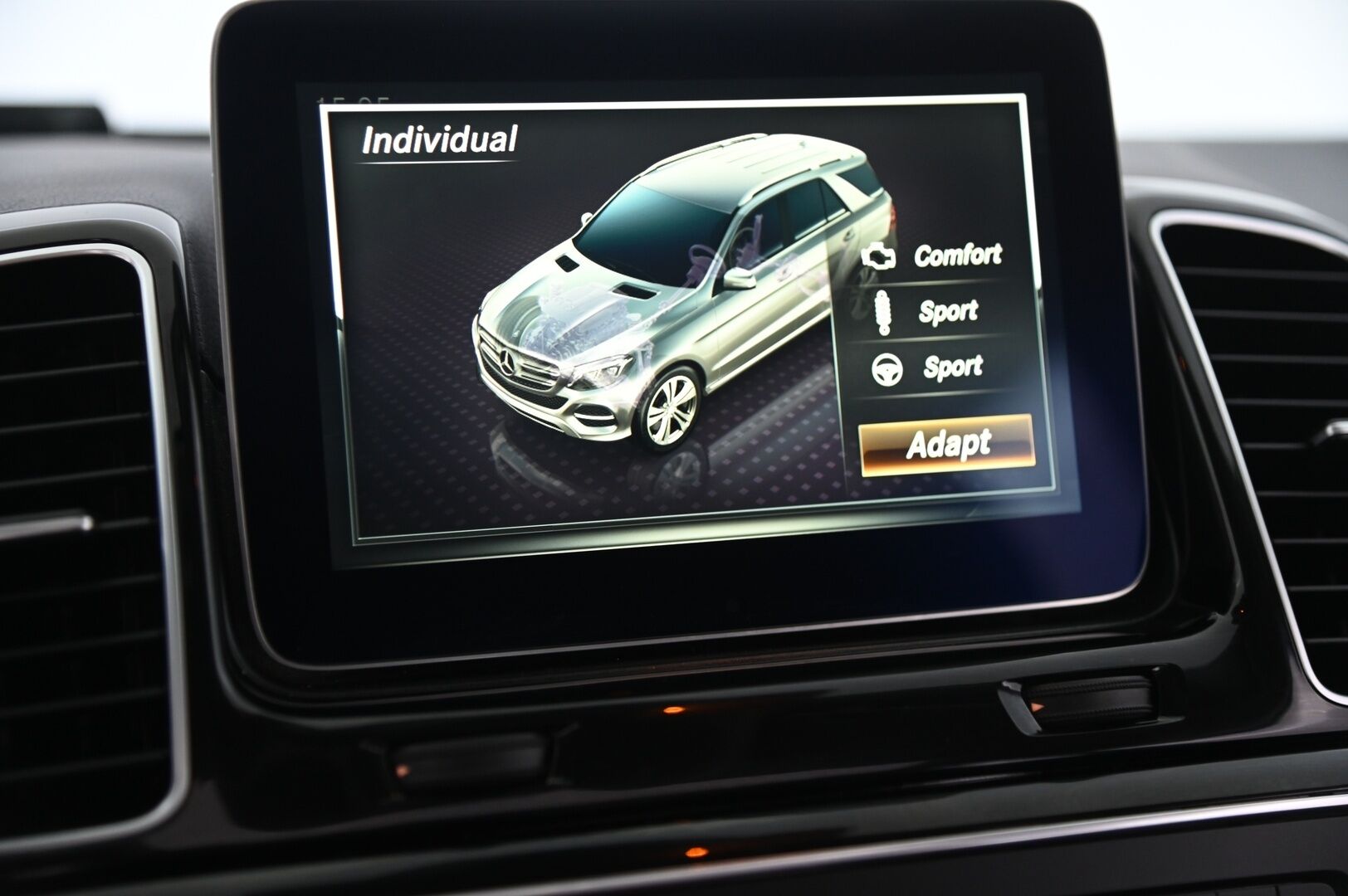 Mercedes-Benz GLE 2016 GLE 500 e 4MATIC Farmari (AC) 5ov 2996cm3 A - ACC | Panorama | HUD | BLISS | Vetokoukku | Takanäytöt | IHC+ | Muistit | Navi | H&K | 360 kamera | Webasto | 2x alut