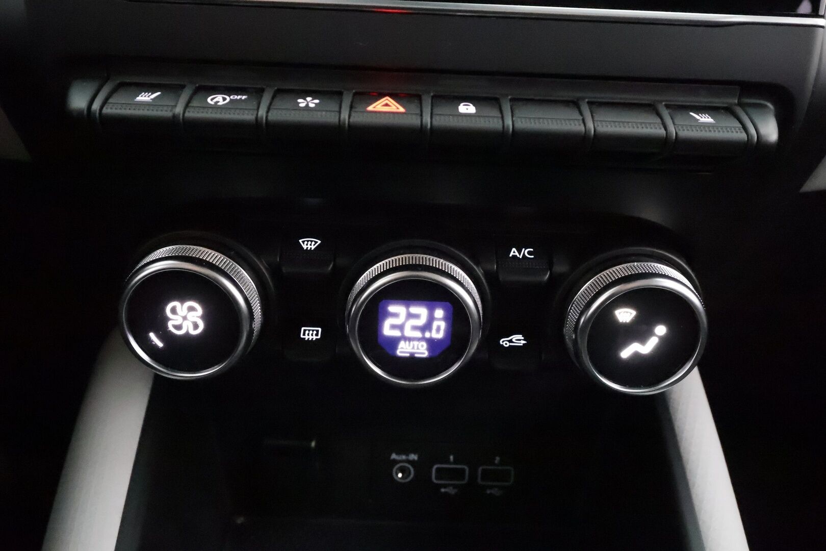 Renault Captur 2021 TCe 130 EDC7-aut Festival * Sisätilanlämmitin / Koukku / Bose / LED / Navi / Kaistavahti / P.kamera / Keyless * - Suomi-auto / Kahdet renkaat