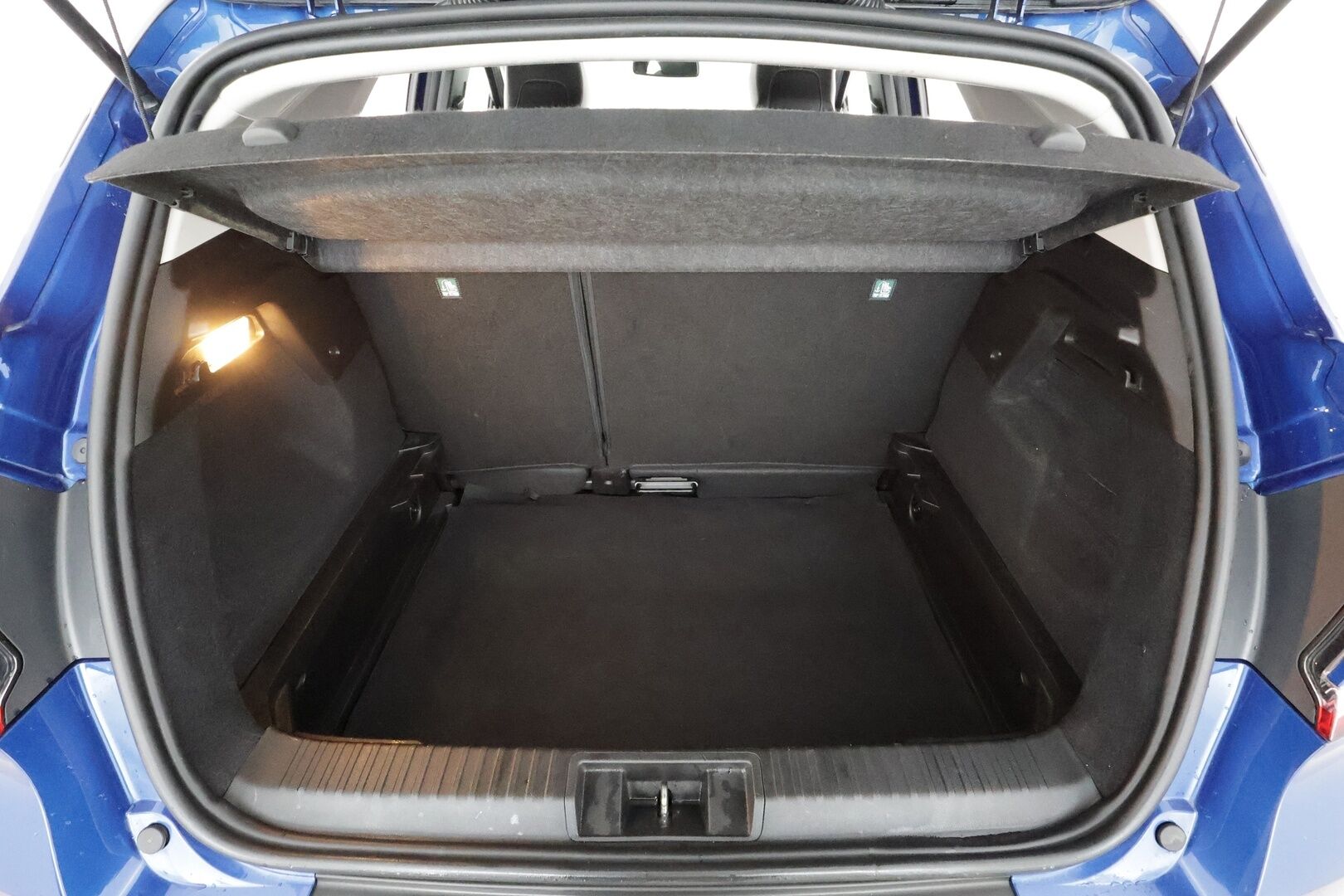 Renault Captur 2021 TCe 130 EDC7-aut Festival * Sisätilanlämmitin / Koukku / Bose / LED / Navi / Kaistavahti / P.kamera / Keyless * - Suomi-auto / Kahdet renkaat