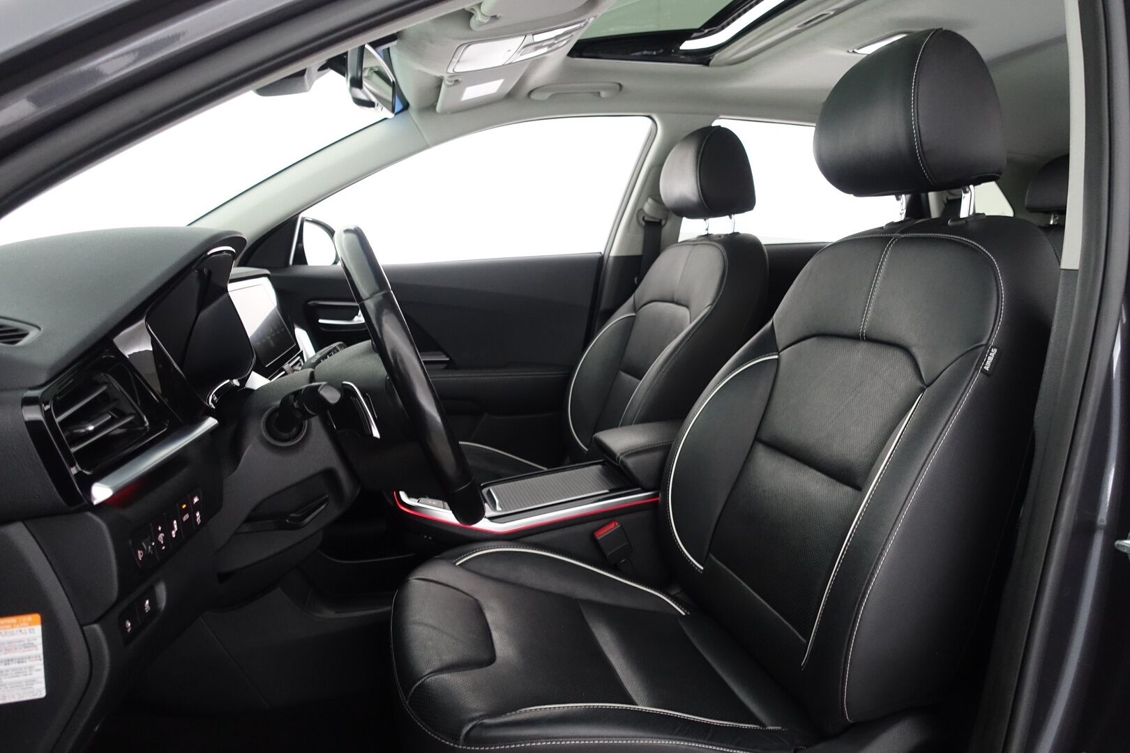 Kia Niro Electric 2020 Business Luxury 64 kWh 204 hv - | Täysnahkaverhoilu | JBL Premium -äänentoisto | Lämpöpumppu | Sähkösäätöiset etuistuimet muistilla | Lämmitettävä ohjauspyörä | Adaptiivinen vakinopeudensäädin | Kattoluukku |