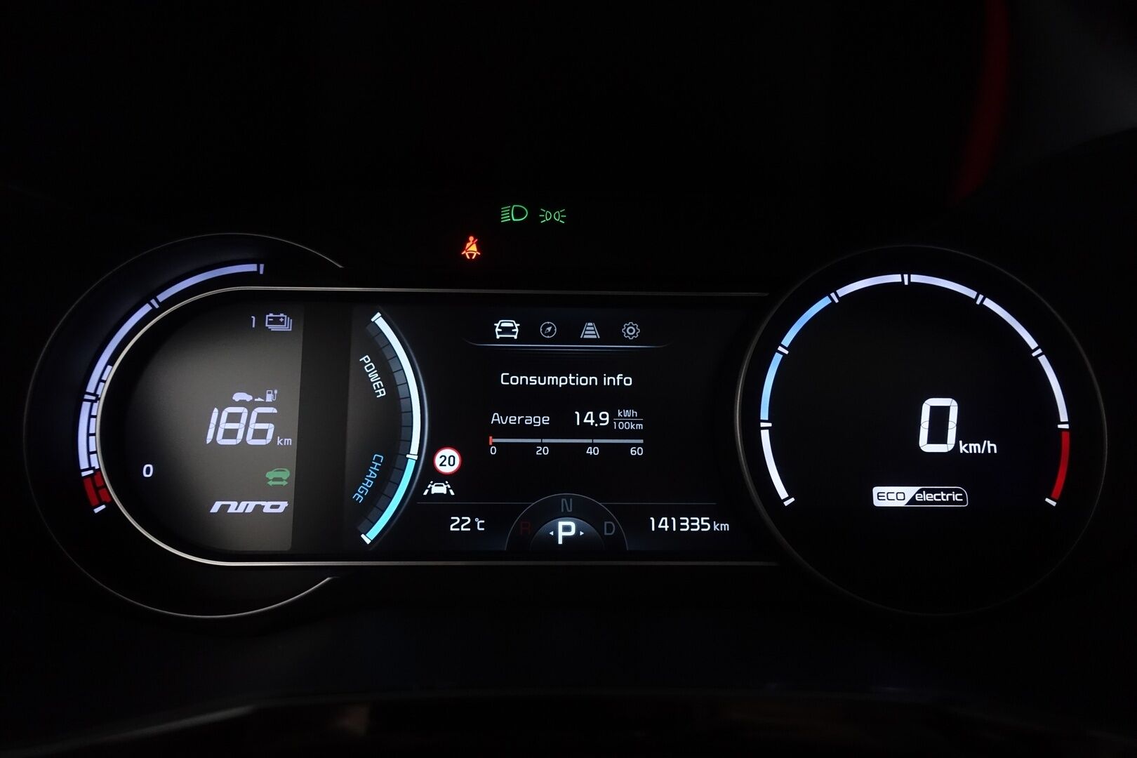Kia Niro Electric 2020 Business Luxury 64 kWh 204 hv - | Täysnahkaverhoilu | JBL Premium -äänentoisto | Lämpöpumppu | Sähkösäätöiset etuistuimet muistilla | Lämmitettävä ohjauspyörä | Adaptiivinen vakinopeudensäädin | Kattoluukku |