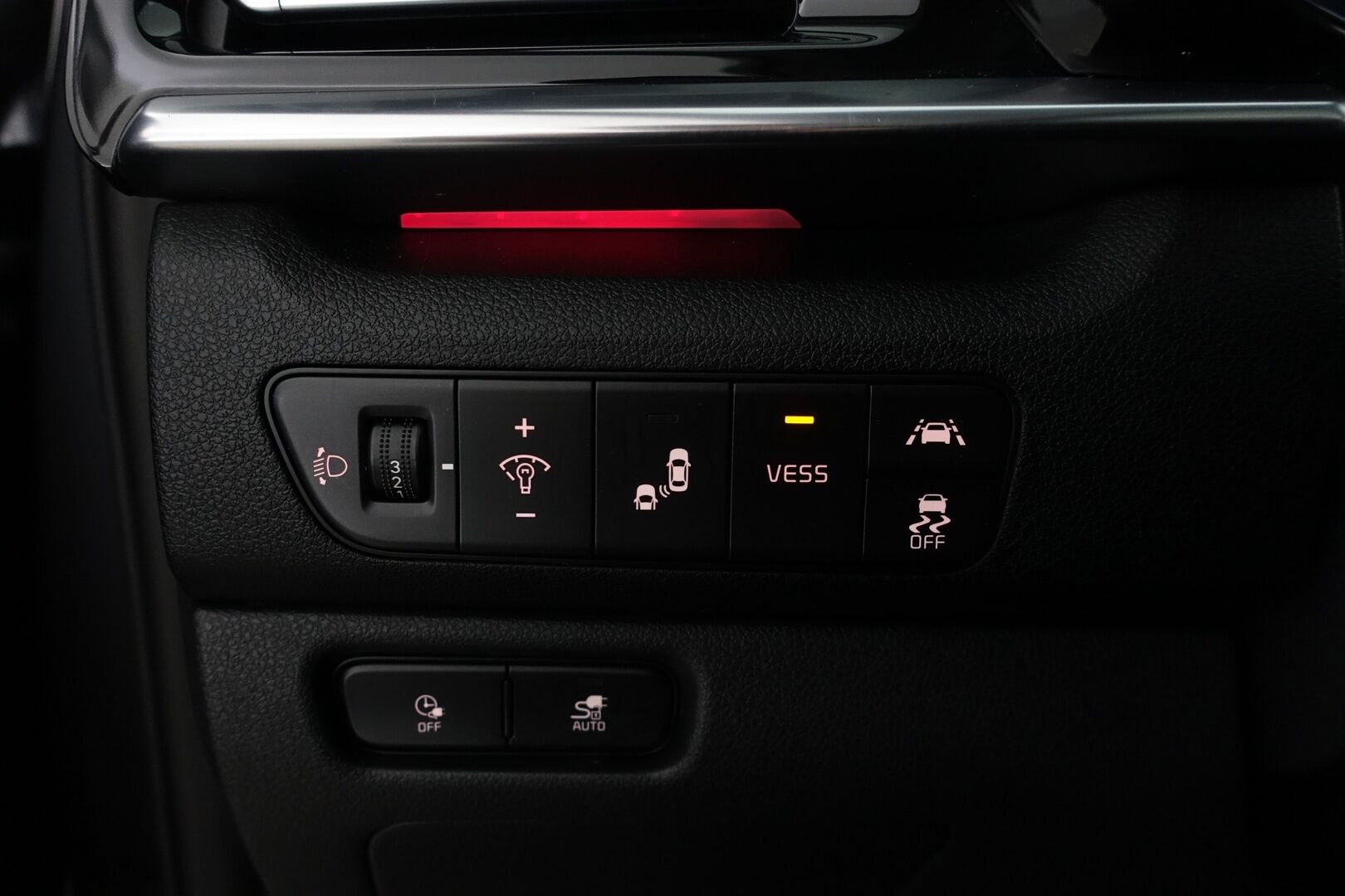 Kia Niro Electric 2020 Business Luxury 64 kWh 204 hv - | Täysnahkaverhoilu | JBL Premium -äänentoisto | Lämpöpumppu | Sähkösäätöiset etuistuimet muistilla | Lämmitettävä ohjauspyörä | Adaptiivinen vakinopeudensäädin | Kattoluukku |